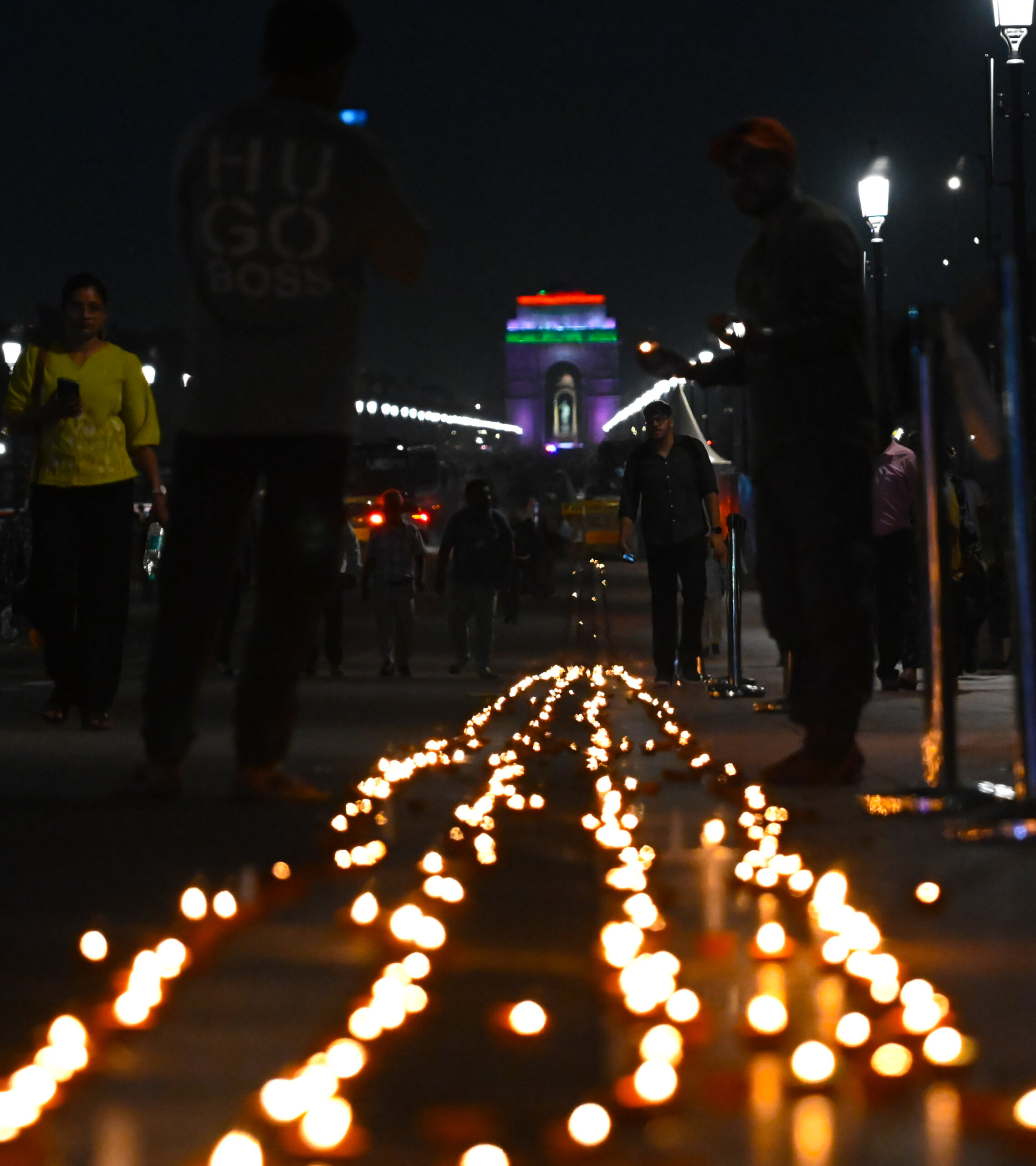 New Delhi: Mega diya lighting event on PM’s birthday #Gallery New Delhi: Mega diya lighting event on PM’s birthday #Gallery