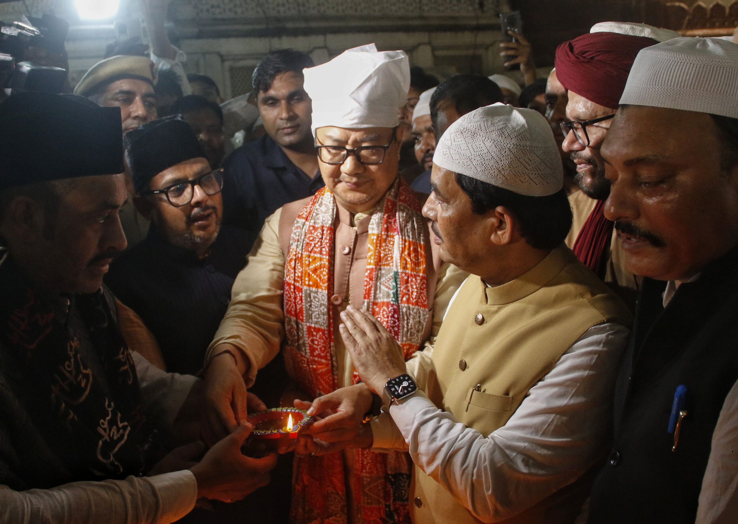 New Delhi: ‘Ashirwad Ka Diya’ at Nizamuddin Dargah #Gallery New Delhi: ‘Ashirwad Ka Diya’ at Nizamuddin Dargah #Gallery