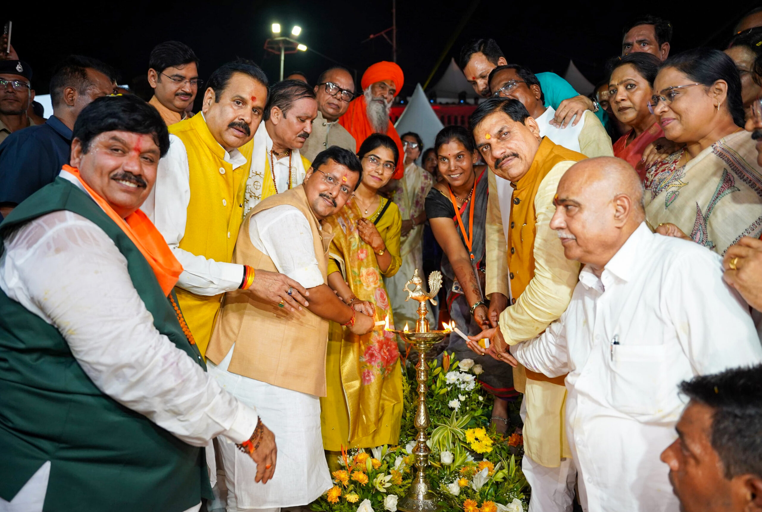 Ujjain: ‘Aashirwad Ka Diya’ lit on PM Modi’s birthday #Gallery Ujjain: ‘Aashirwad Ka Diya’ lit on PM Modi’s birthday #Gallery