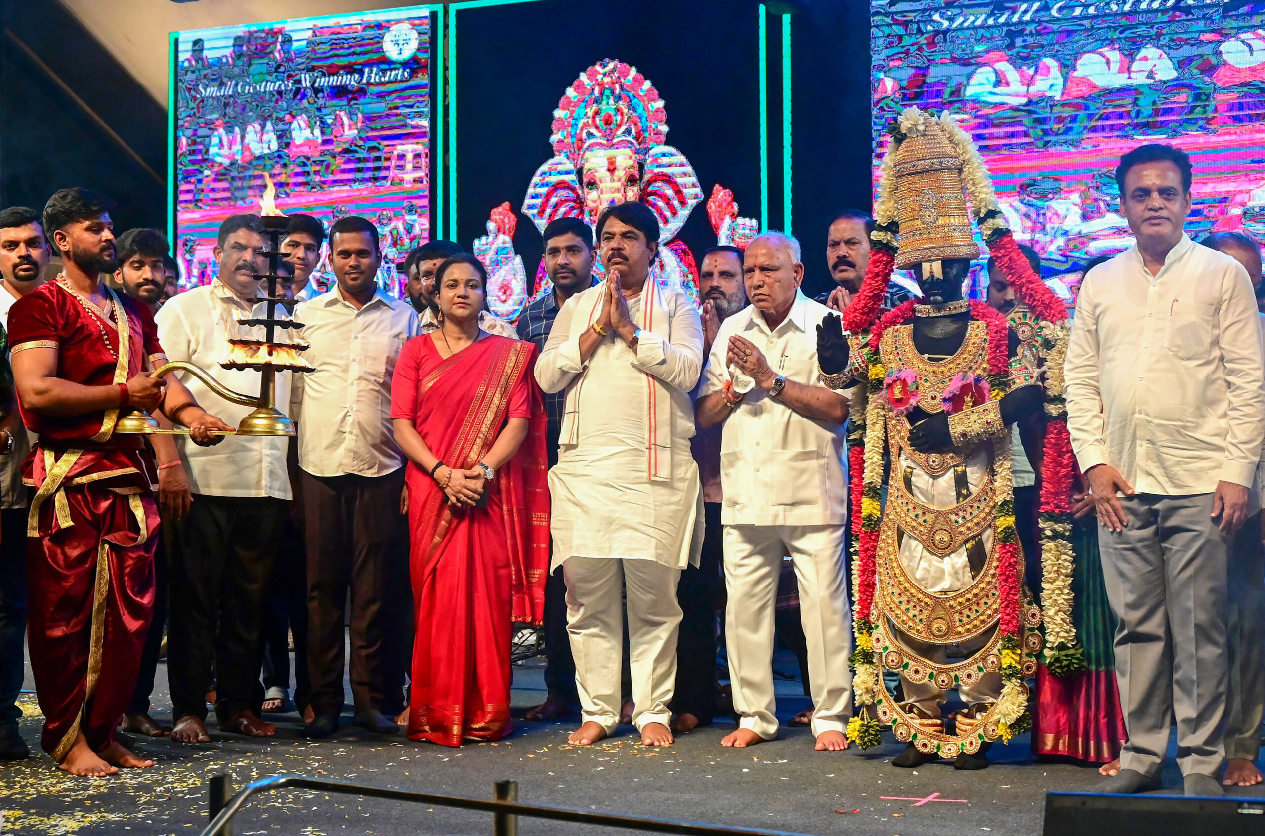 Bengaluru: Ganga Aarti held during ‘Seva Sankalp Abhiyan’ #Gallery Bengaluru: Ganga Aarti held during ‘Seva Sankalp Abhiyan’ #Gallery