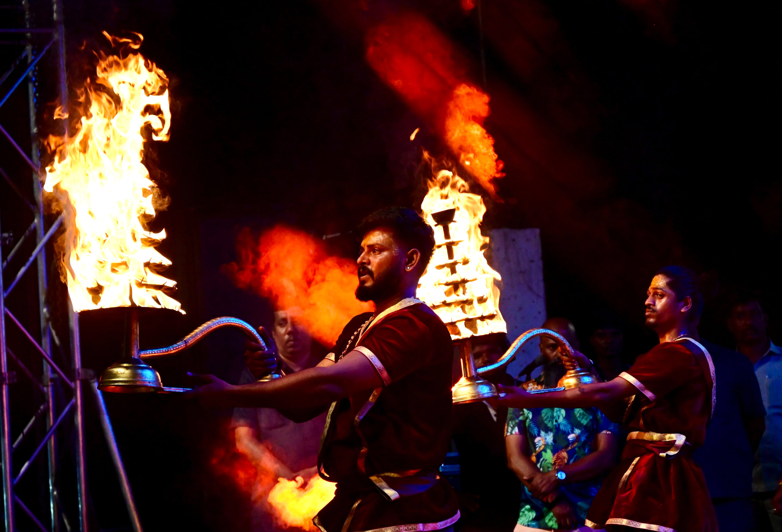 Bengaluru: Ganga Aarti held during ‘Seva Sankalp Abhiyan’ #Gallery Bengaluru: Ganga Aarti held during ‘Seva Sankalp Abhiyan’ #Gallery