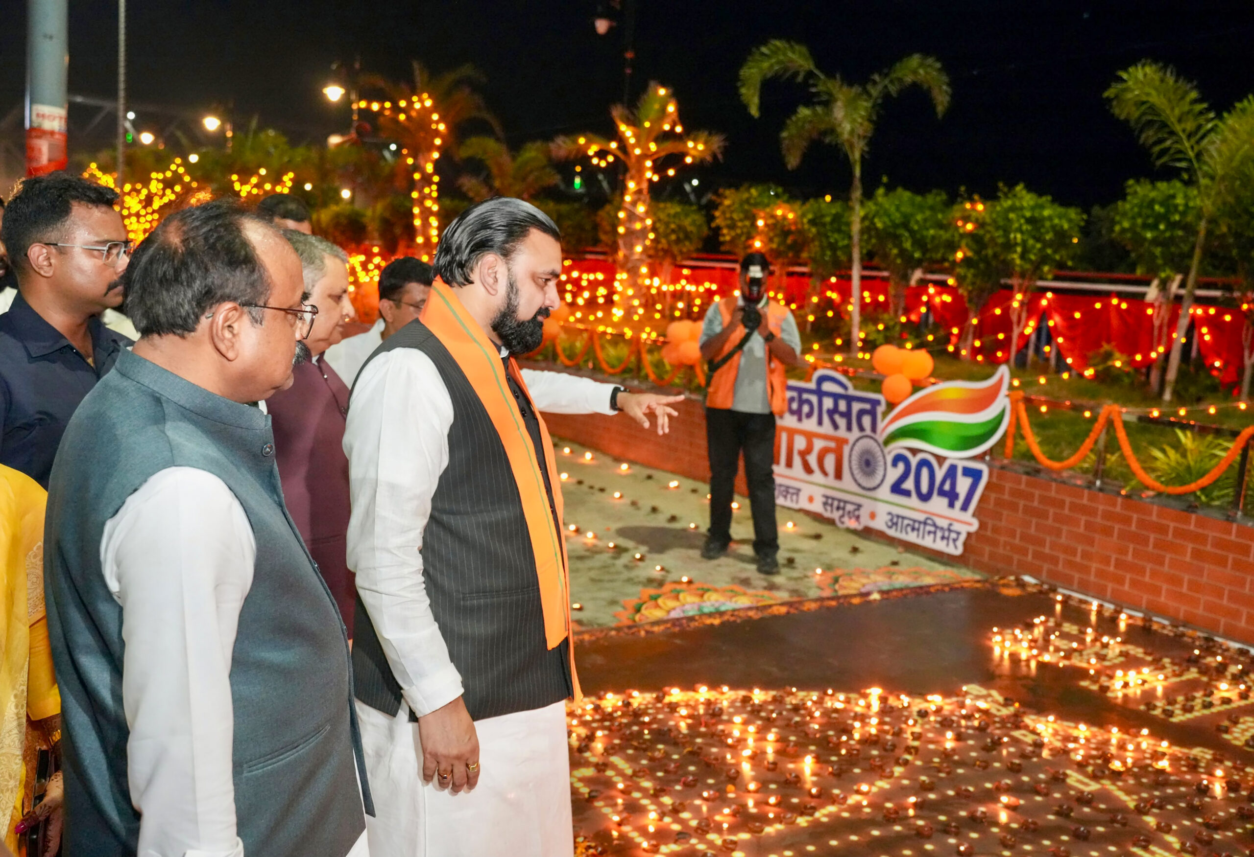 Patna: ‘Aashirwad Ka Diya’ event lit at JP Ganga Path #Gallery Patna: ‘Aashirwad Ka Diya’ event lit at JP Ganga Path #Gallery