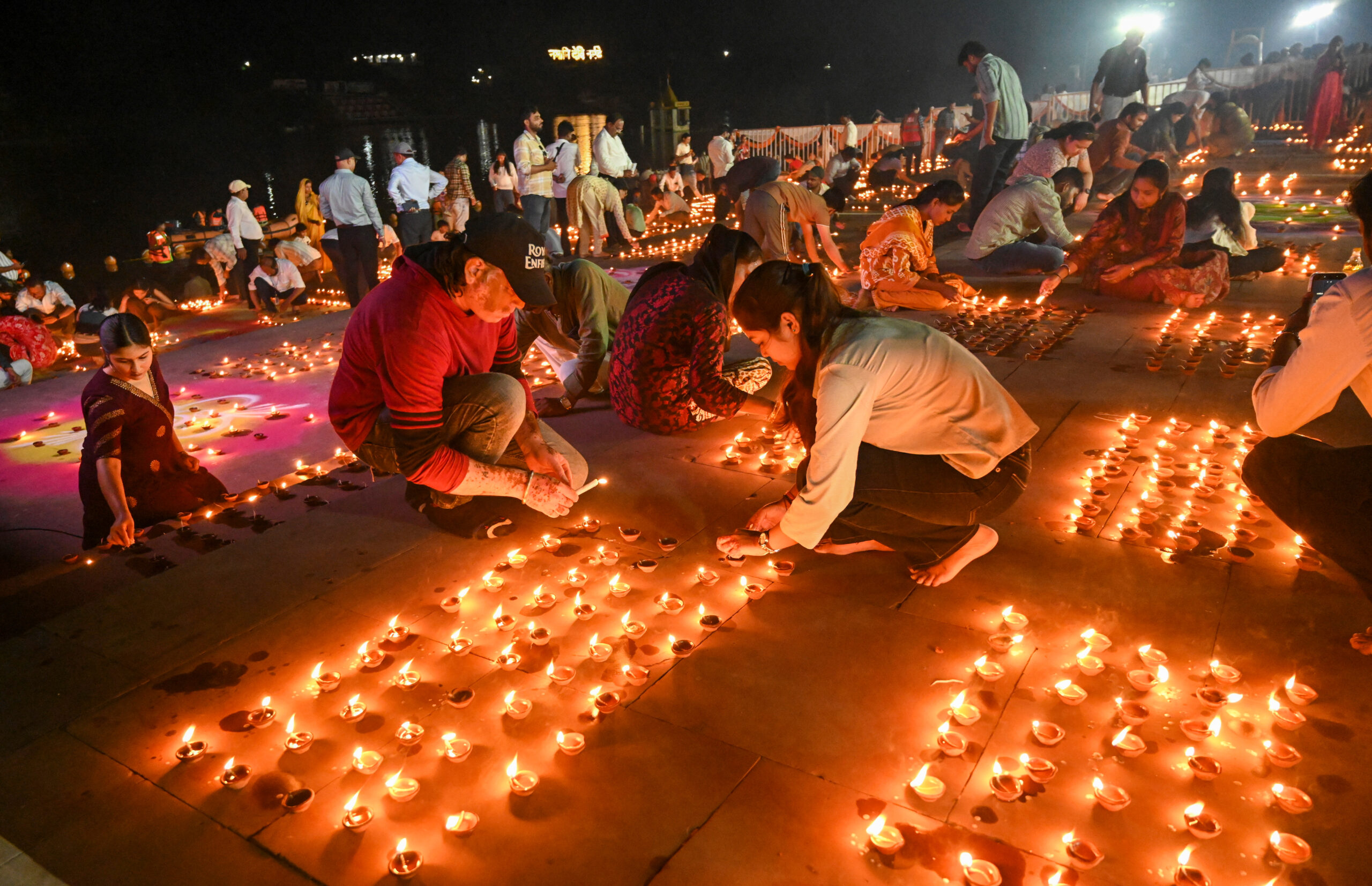 Jabalpur: Diyas lit on PM Modi’s birthday #Gallery Jabalpur: Diyas lit on PM Modi’s birthday #Gallery