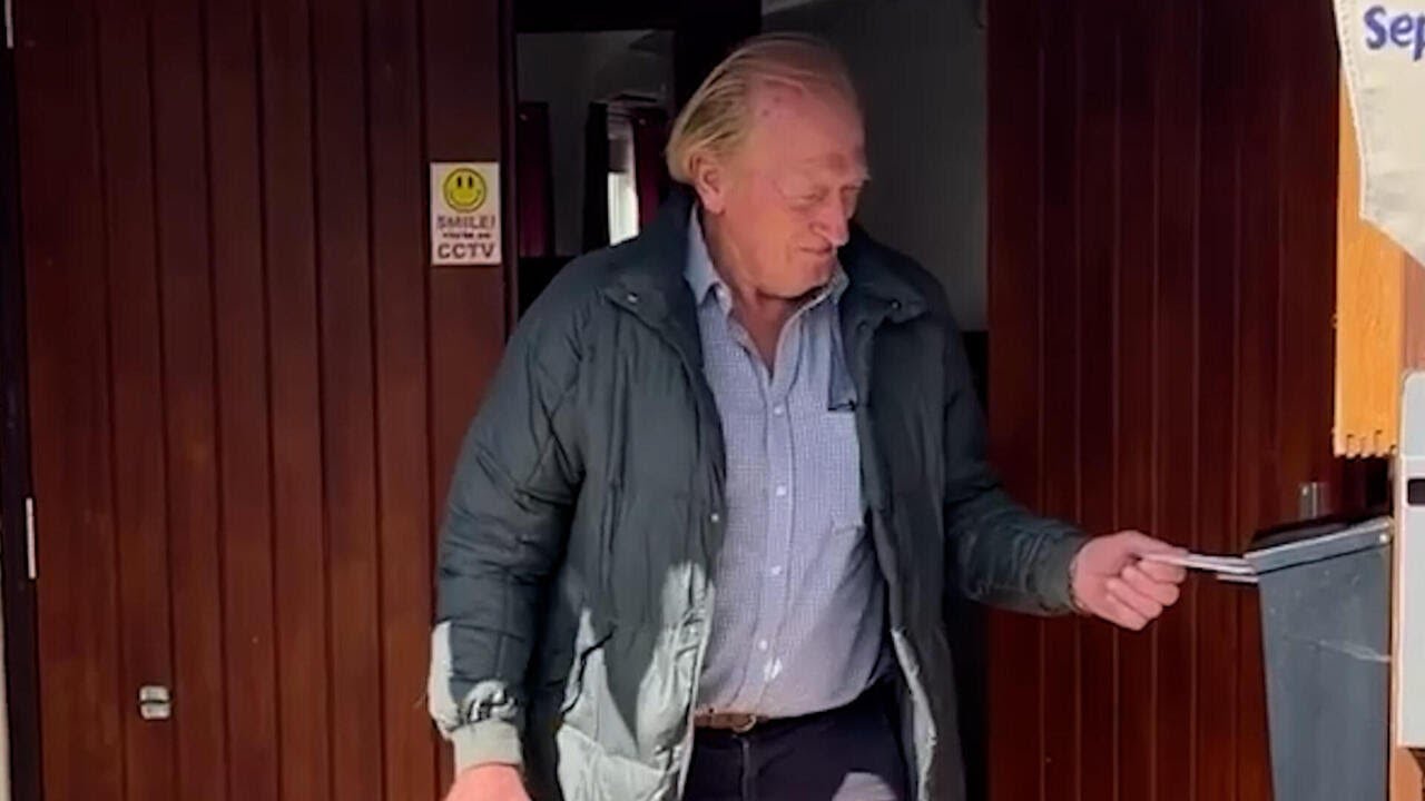 Tiny English village votes overwhelmingly to leave U.K. in protest of nearby asylum seeker housing (Video) Tiny English village votes overwhelmingly to leave U.K. in protest of nearby asylum seeker housing (Video)