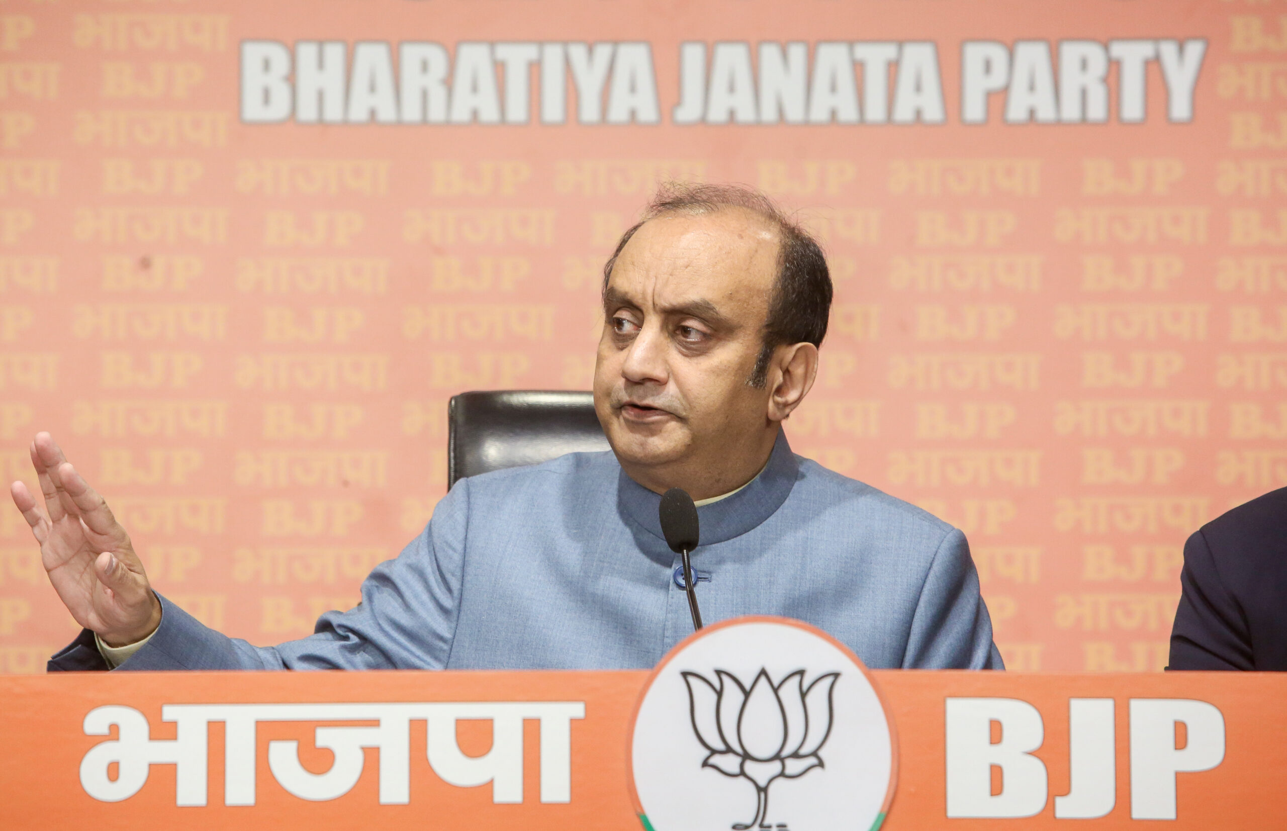 'Doesn't know history of own party': BJP hits back at Rahul Gandhi's 'party theft' allegation 'Doesn't know history of own party': BJP hits back at Rahul Gandhi's 'party theft' allegation