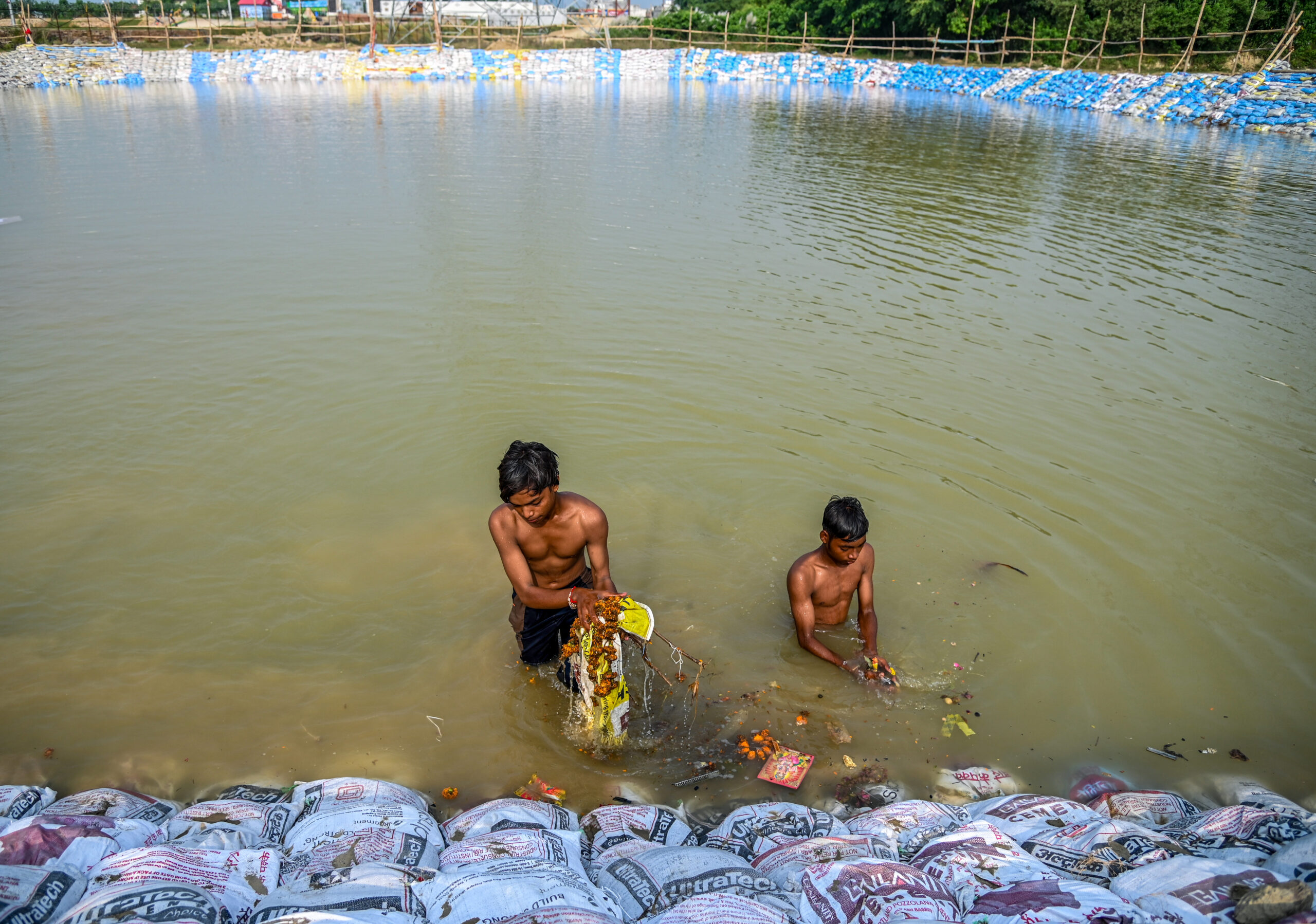 Gorakhpur: Eco friendly Ganesh idol immersion #Gallery Gorakhpur: Eco friendly Ganesh idol immersion #Gallery