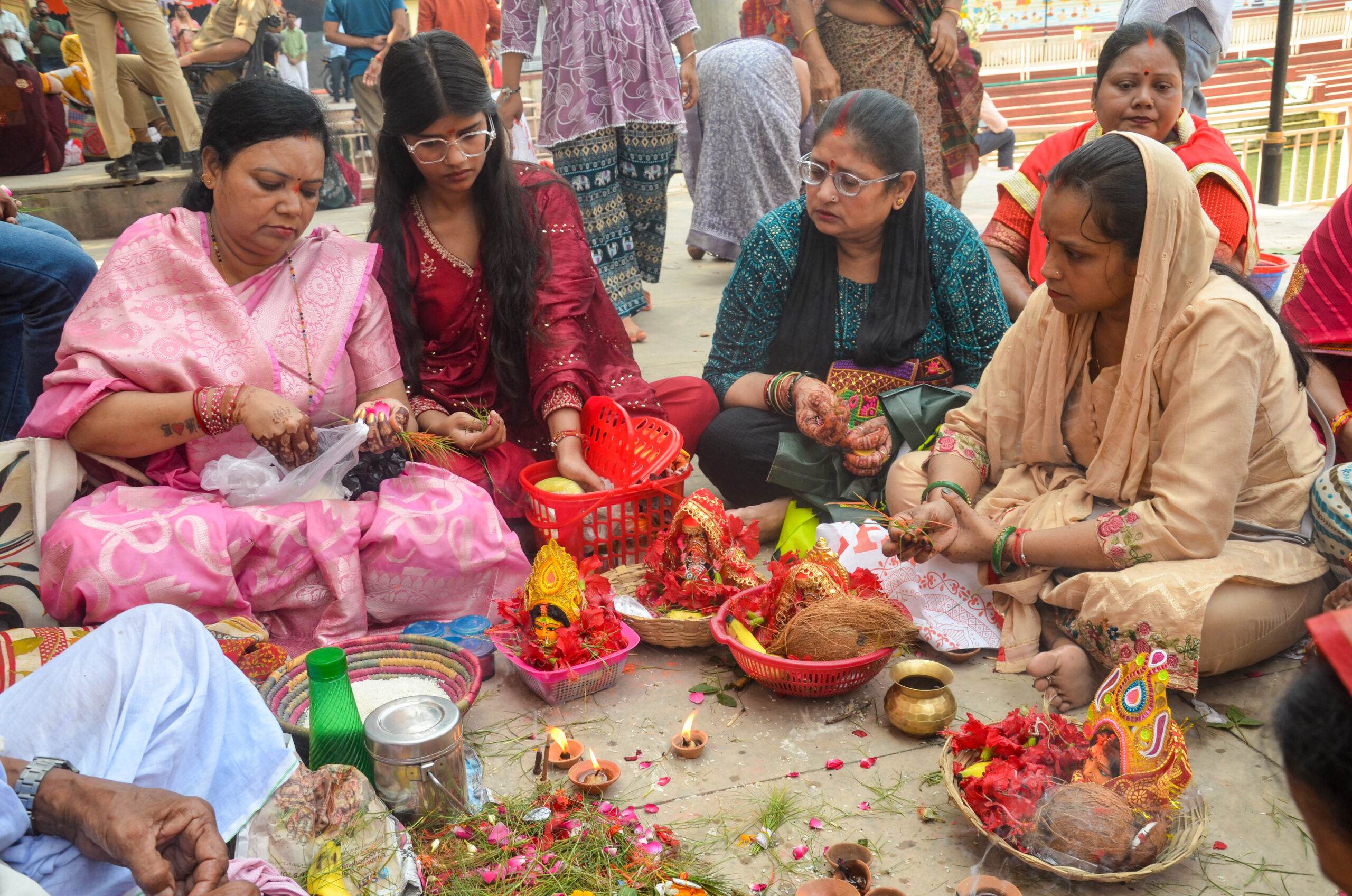 Varanasi: 16 day Mahalakshmi Vrat begins at Lakshmi Kund #Gallery Varanasi: 16 day Mahalakshmi Vrat begins at Lakshmi Kund #Gallery