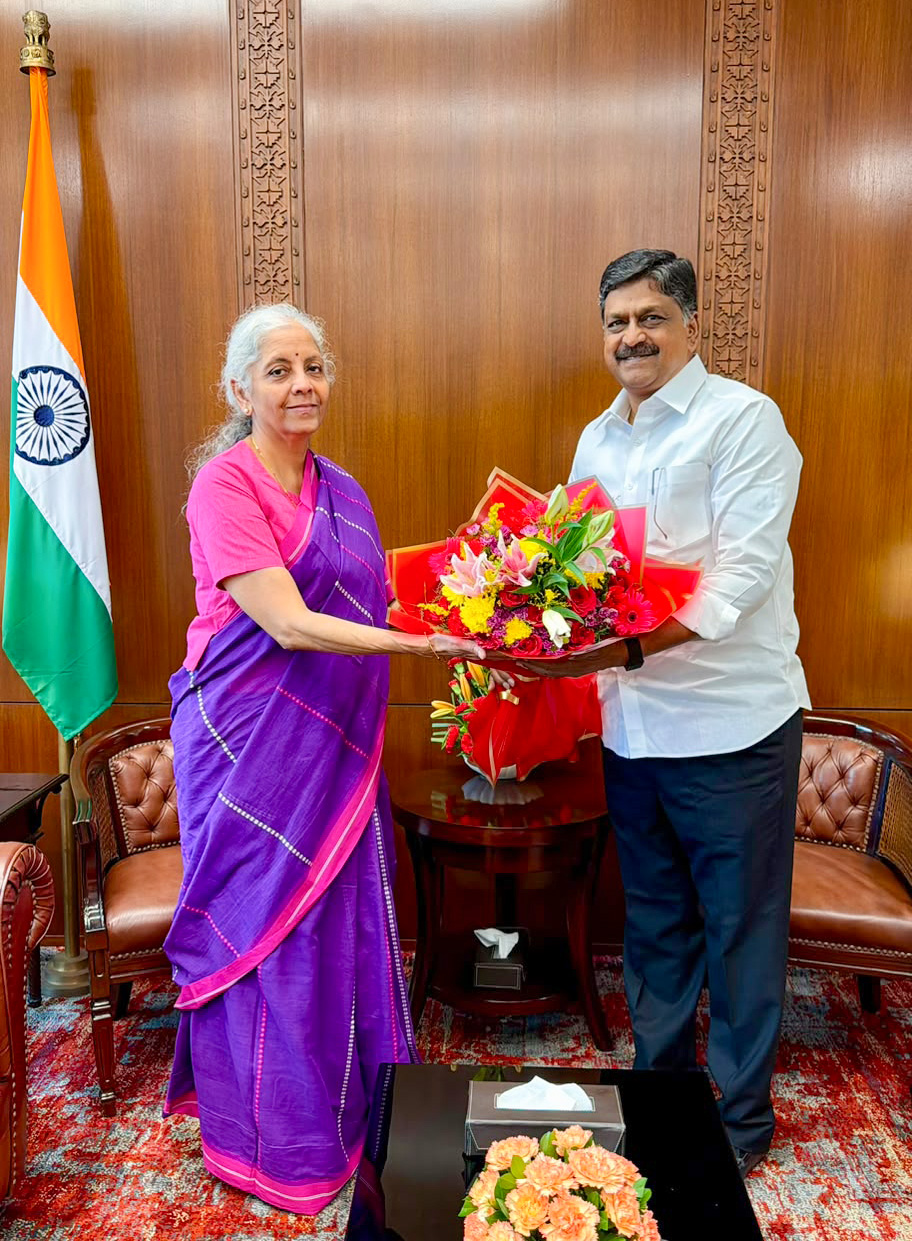 New Delhi: Nirmala Sitharaman meets Payyavula Keshav #Gallery New Delhi: Nirmala Sitharaman meets Payyavula Keshav #Gallery