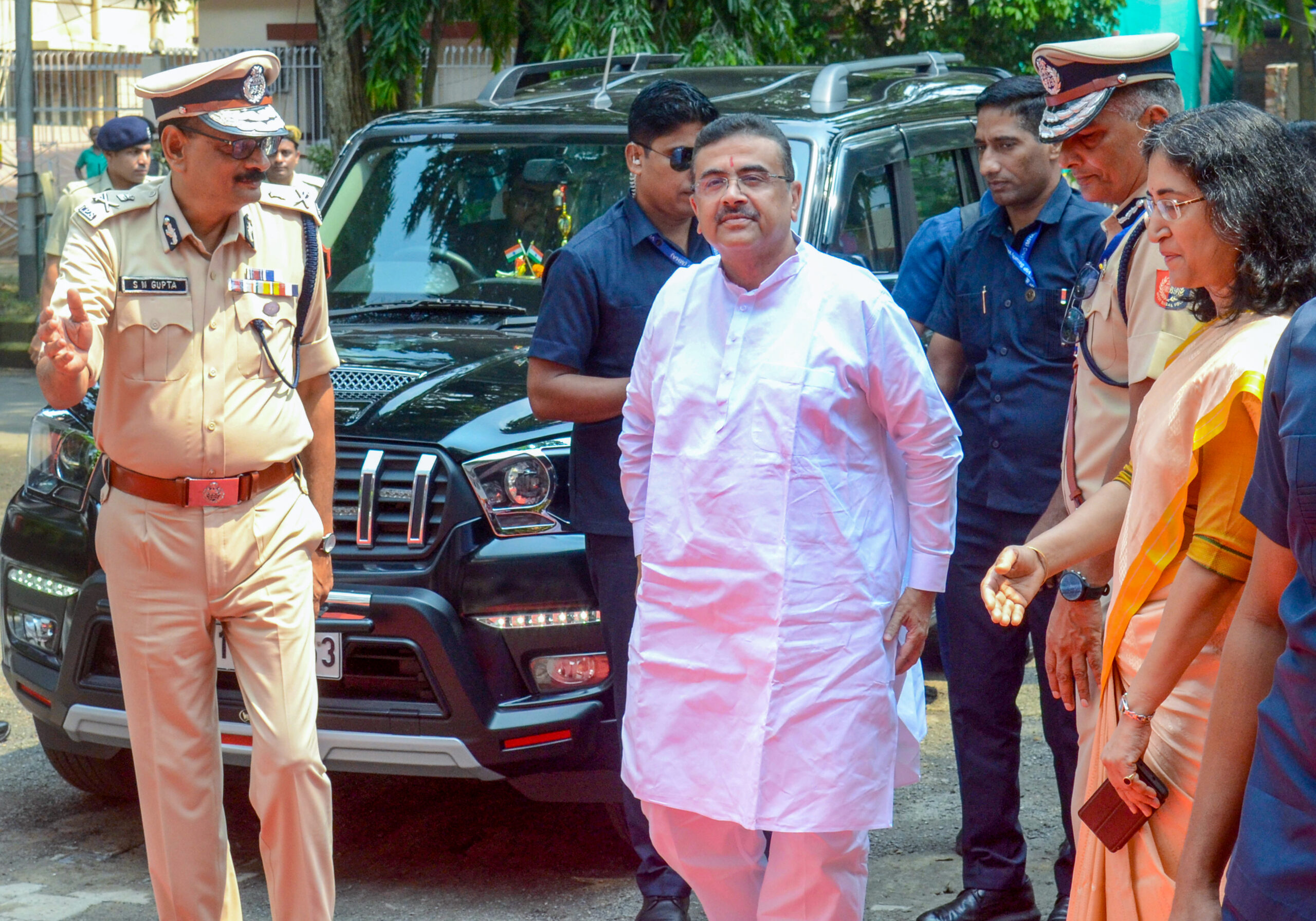 Kolkata: Suvendu Adhikari inaugurates new traffic control room #Gallery Kolkata: Suvendu Adhikari inaugurates new traffic control room #Gallery