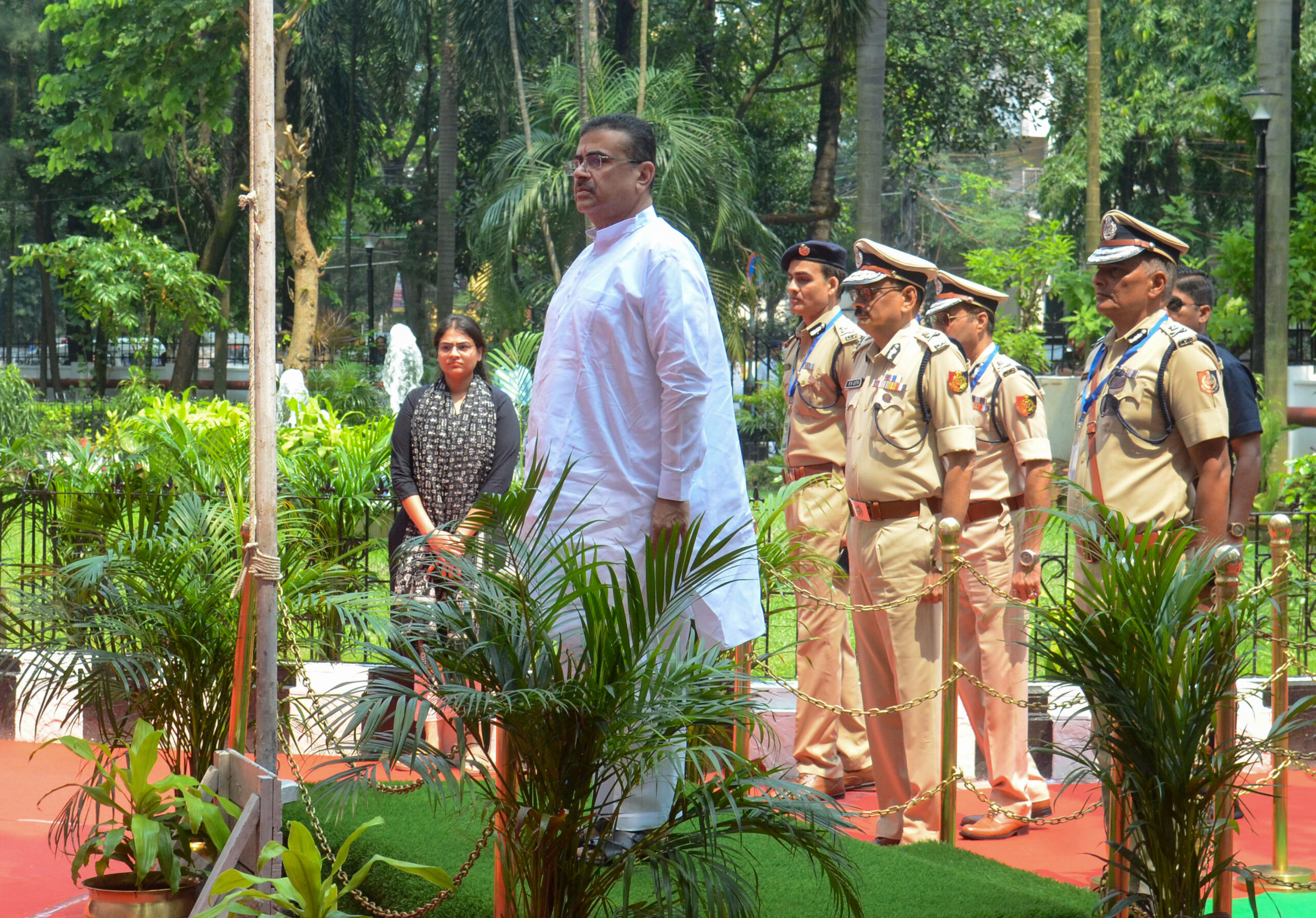 Kolkata: Suvendu Adhikari inaugurates new traffic control room #Gallery Kolkata: Suvendu Adhikari inaugurates new traffic control room #Gallery