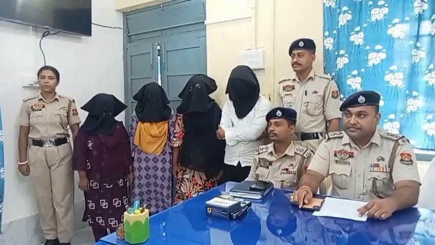 Three Bangladeshi women, Indian tout arrested in Tripura Three Bangladeshi women, Indian tout arrested in Tripura