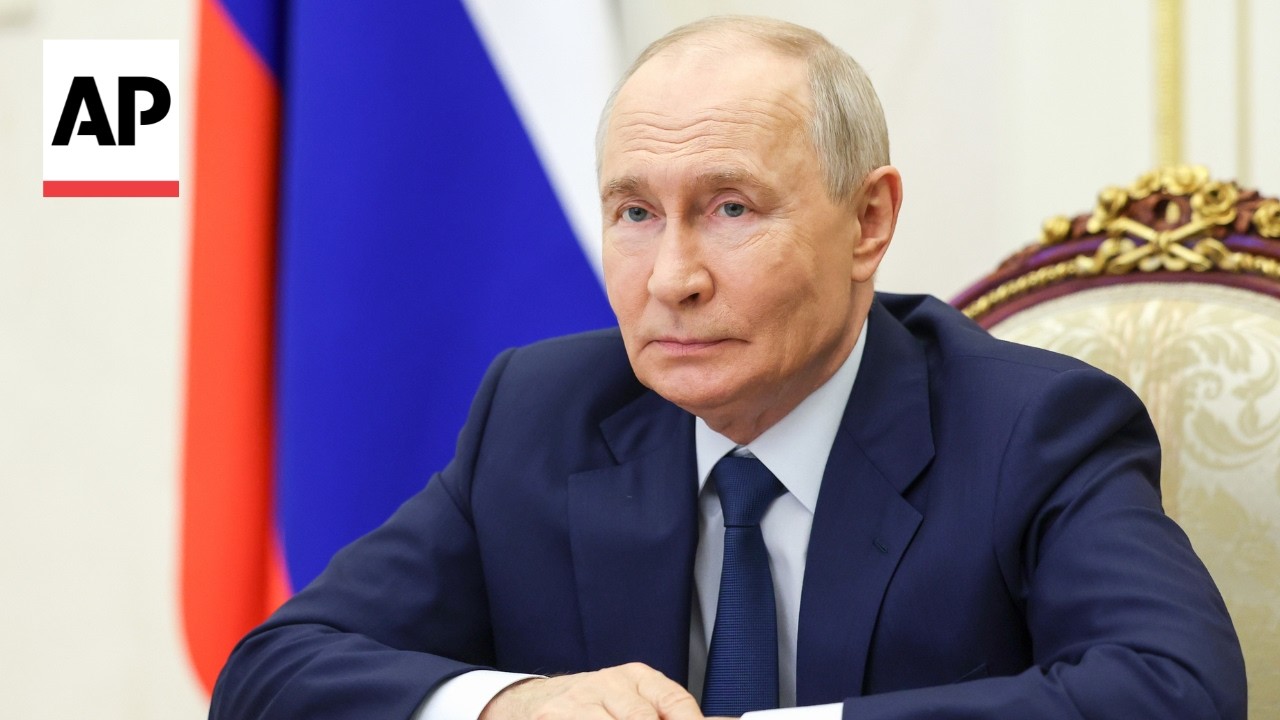Russia begins voting in a parliamentary election set to cement the Kremlin's power (Video) Russia begins voting in a parliamentary election set to cement the Kremlin's power (Video)
