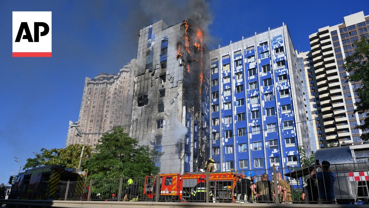 At least 10 people injured in Russia's attack in Odesa, Ukraine (Video) At least 10 people injured in Russia's attack in Odesa, Ukraine (Video)
