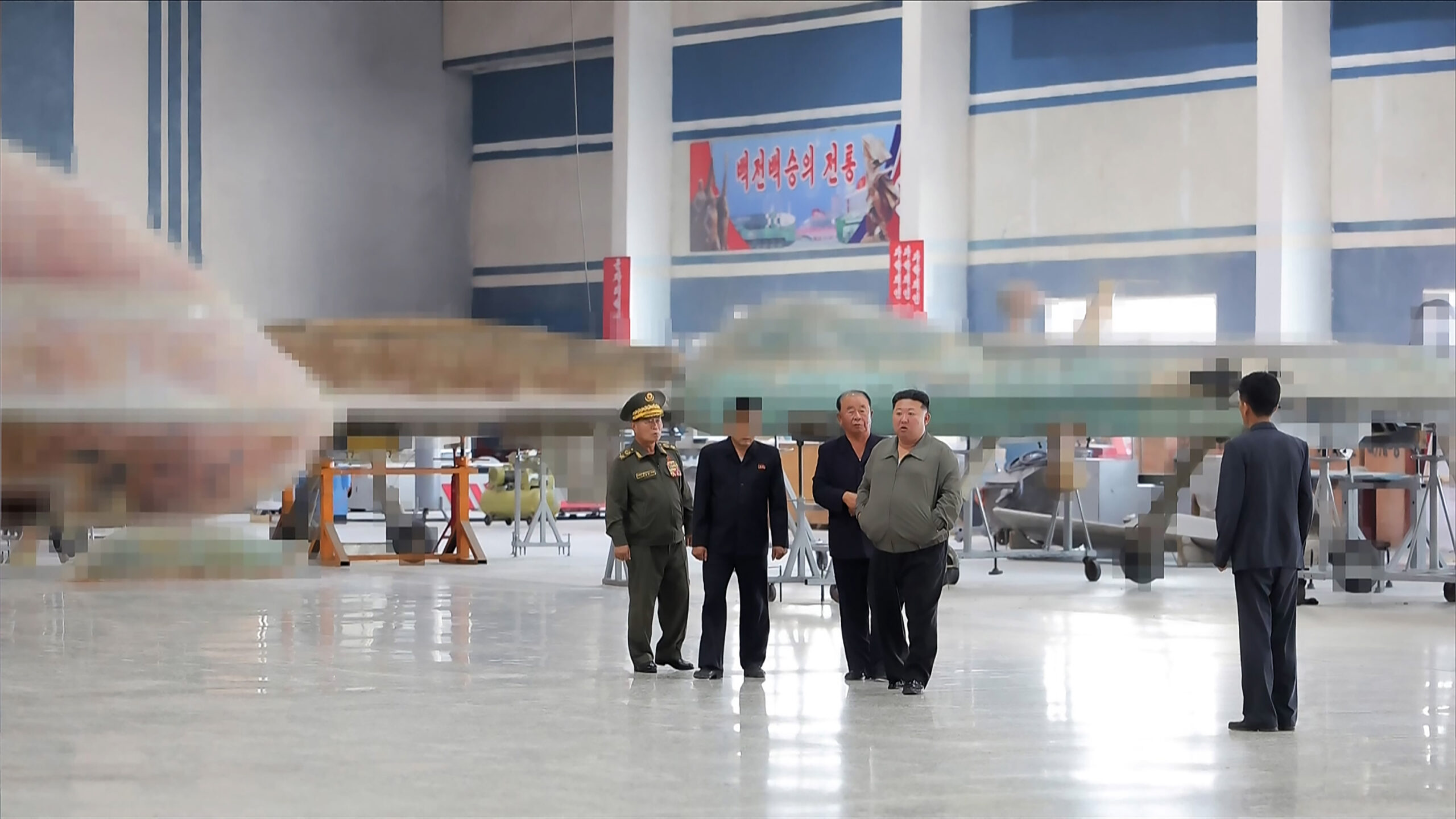 N.K. leader inspects arms factory #Gallery N.K. leader inspects arms factory #Gallery