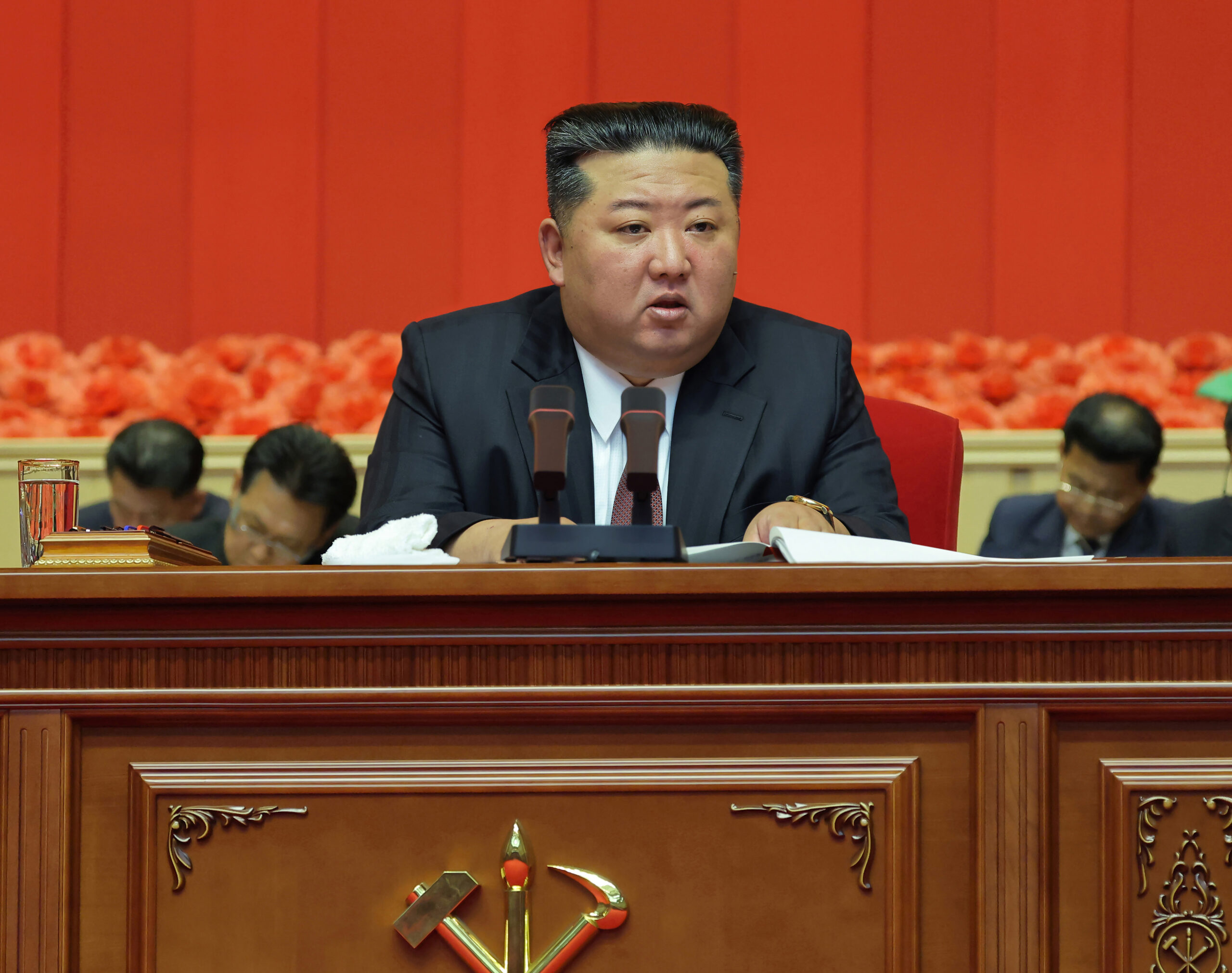 Pyongyang: North Korean leader Kim Jong-un speaks during a workshop for officials in the information sector of the country's ruling Workers' Party on Friday, September 18, 2026. The photo was released by the Korean Central News Agency on Saturday, September 19, 2026. (Photo: Yonhap via IANS)