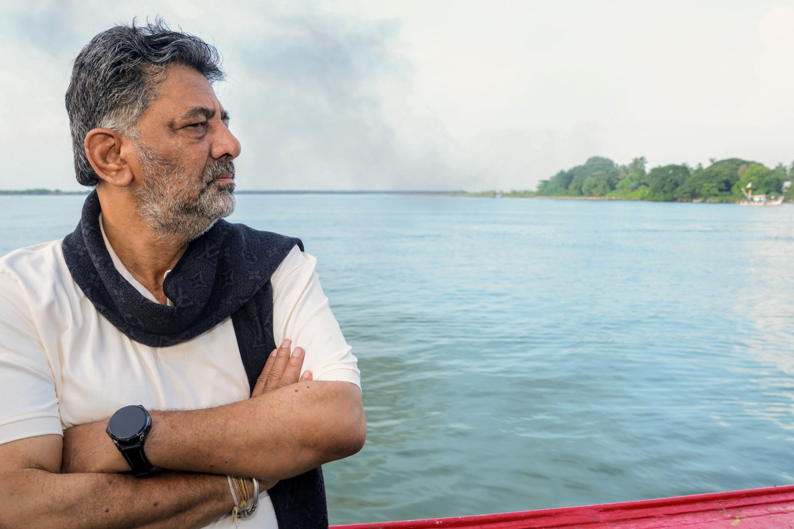 Mangaluru: DK Shivakumar inspects fishing harbour #Gallery Mangaluru: DK Shivakumar inspects fishing harbour #Gallery