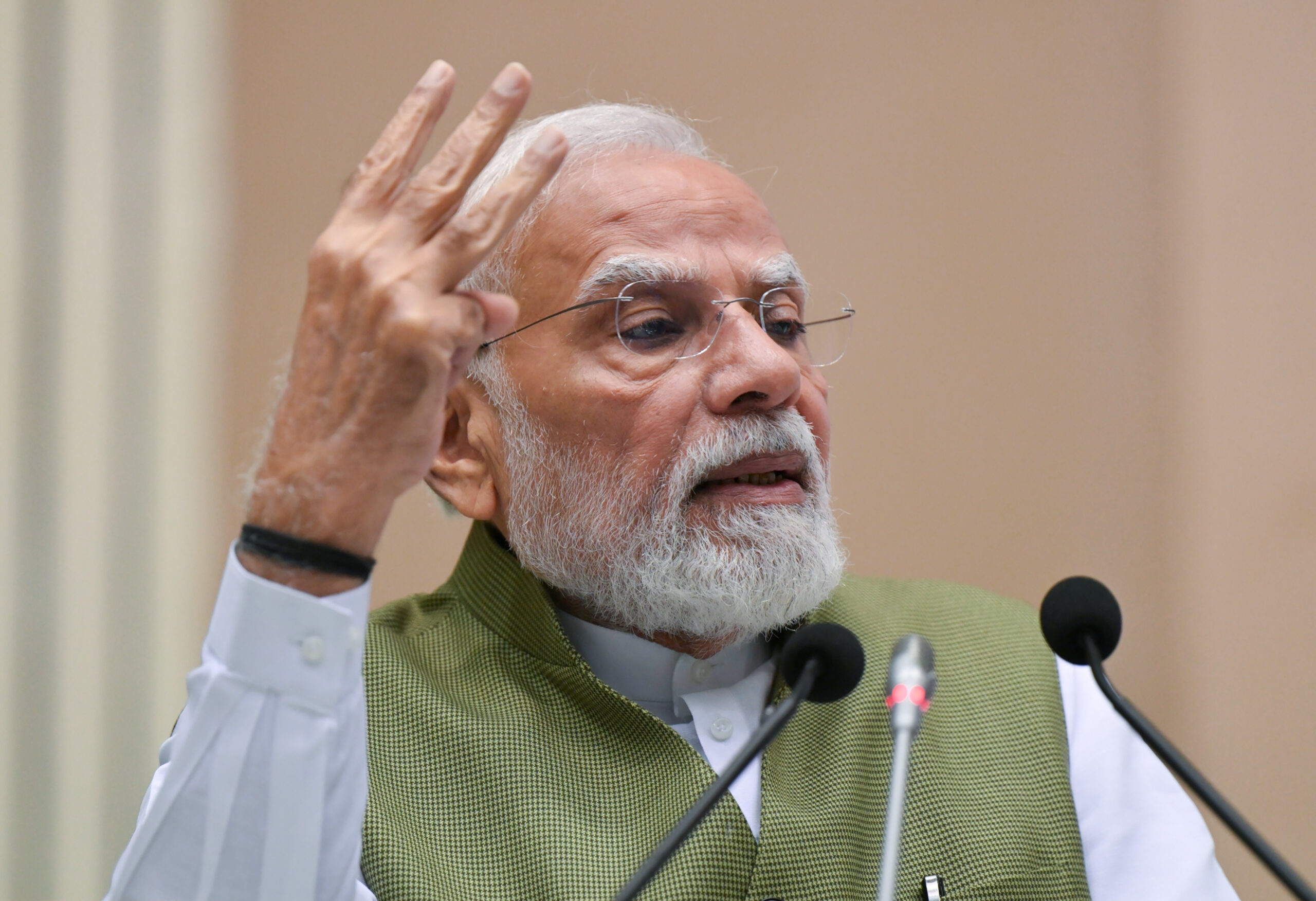 New Delhi: PM Modi inaugurates international conference on environment and climate dynamics #Gallery New Delhi: PM Modi inaugurates international conference on environment and climate dynamics #Gallery