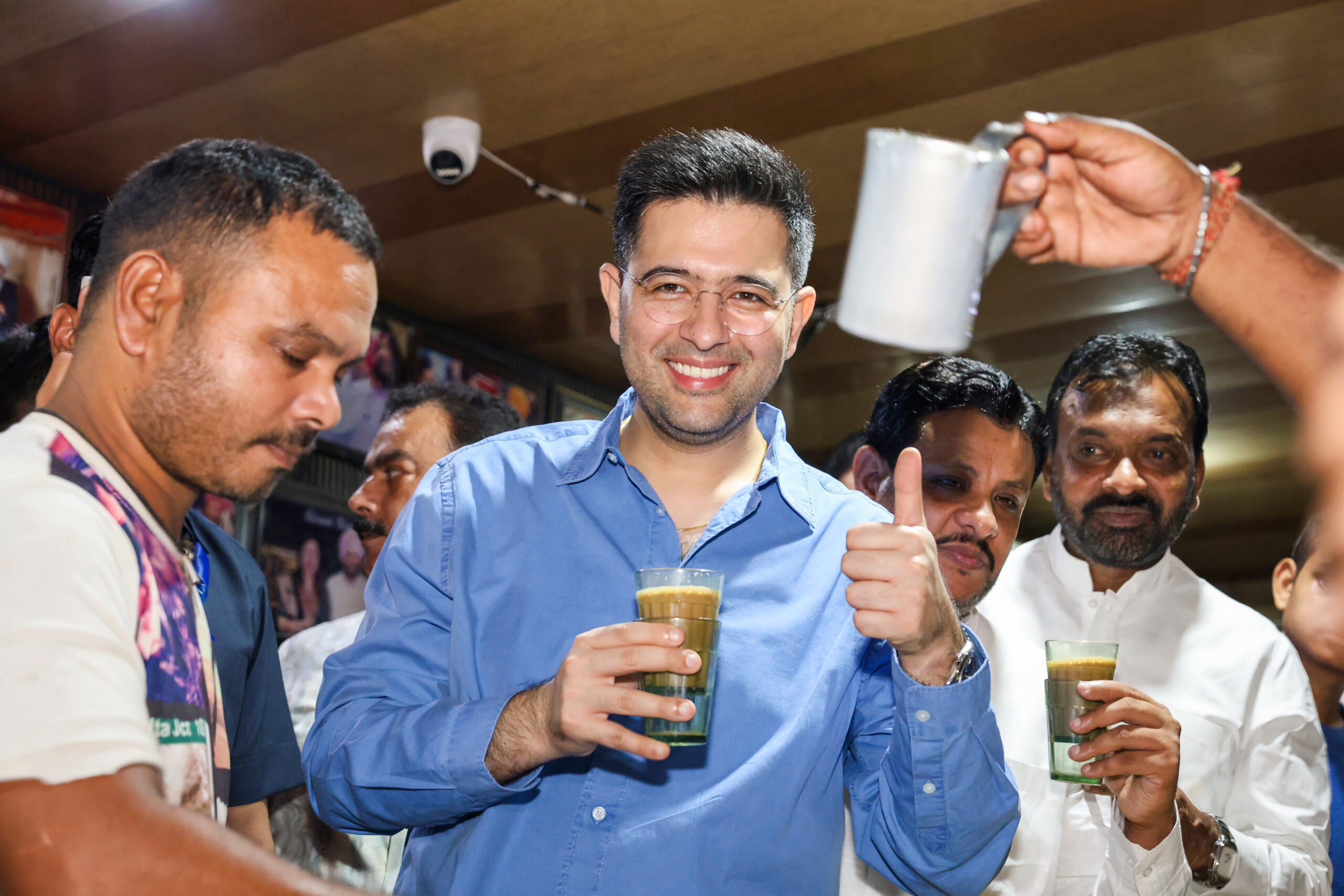 Amritsar: Raghav Chadha visits Giani Tea Stall #Gallery Amritsar: Raghav Chadha visits Giani Tea Stall #Gallery