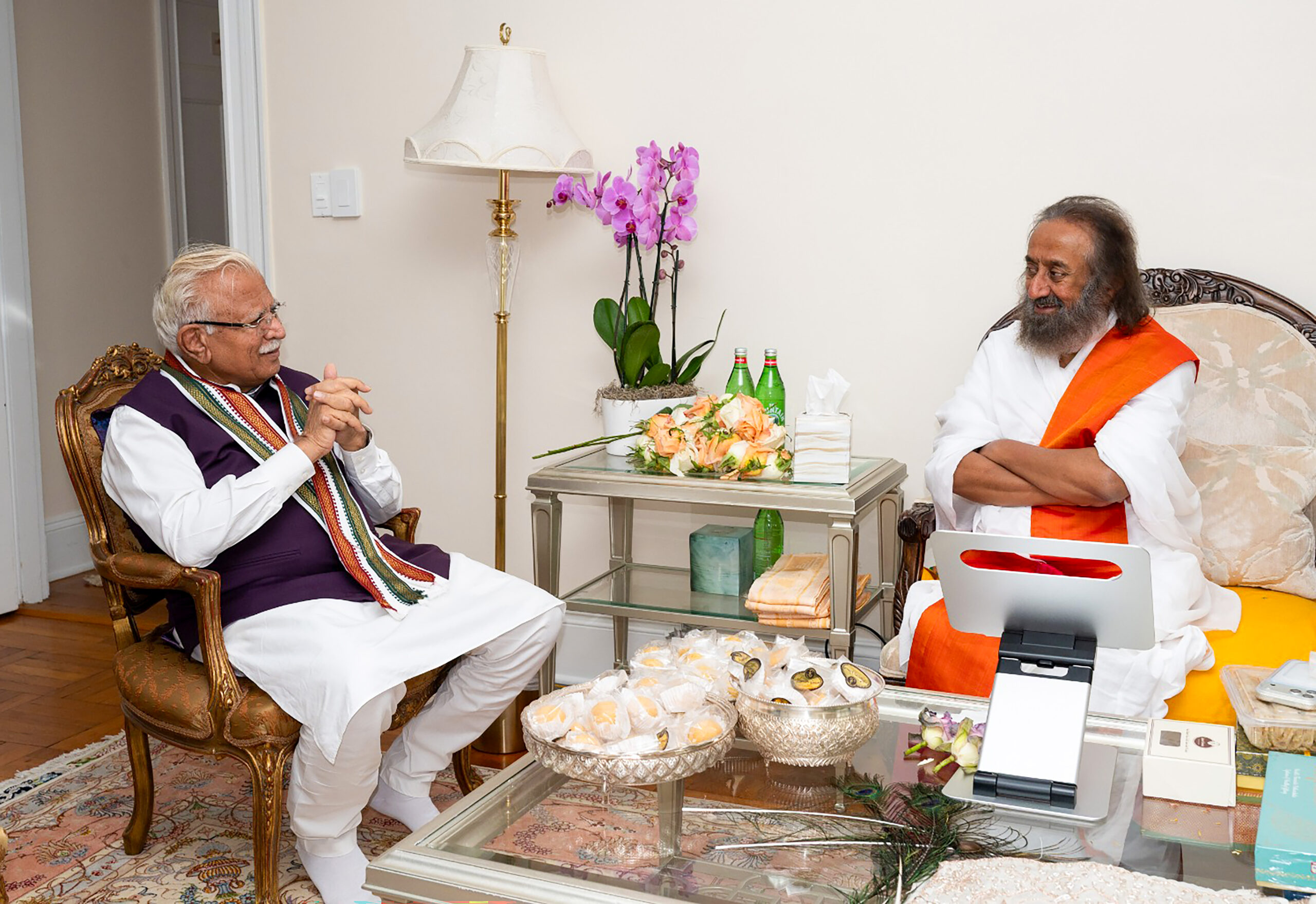 Washington, D.C.: Manohar Lal Meets Sri Sri Ravi Shankar - #Gallery Washington, D.C.: Manohar Lal Meets Sri Sri Ravi Shankar - #Gallery