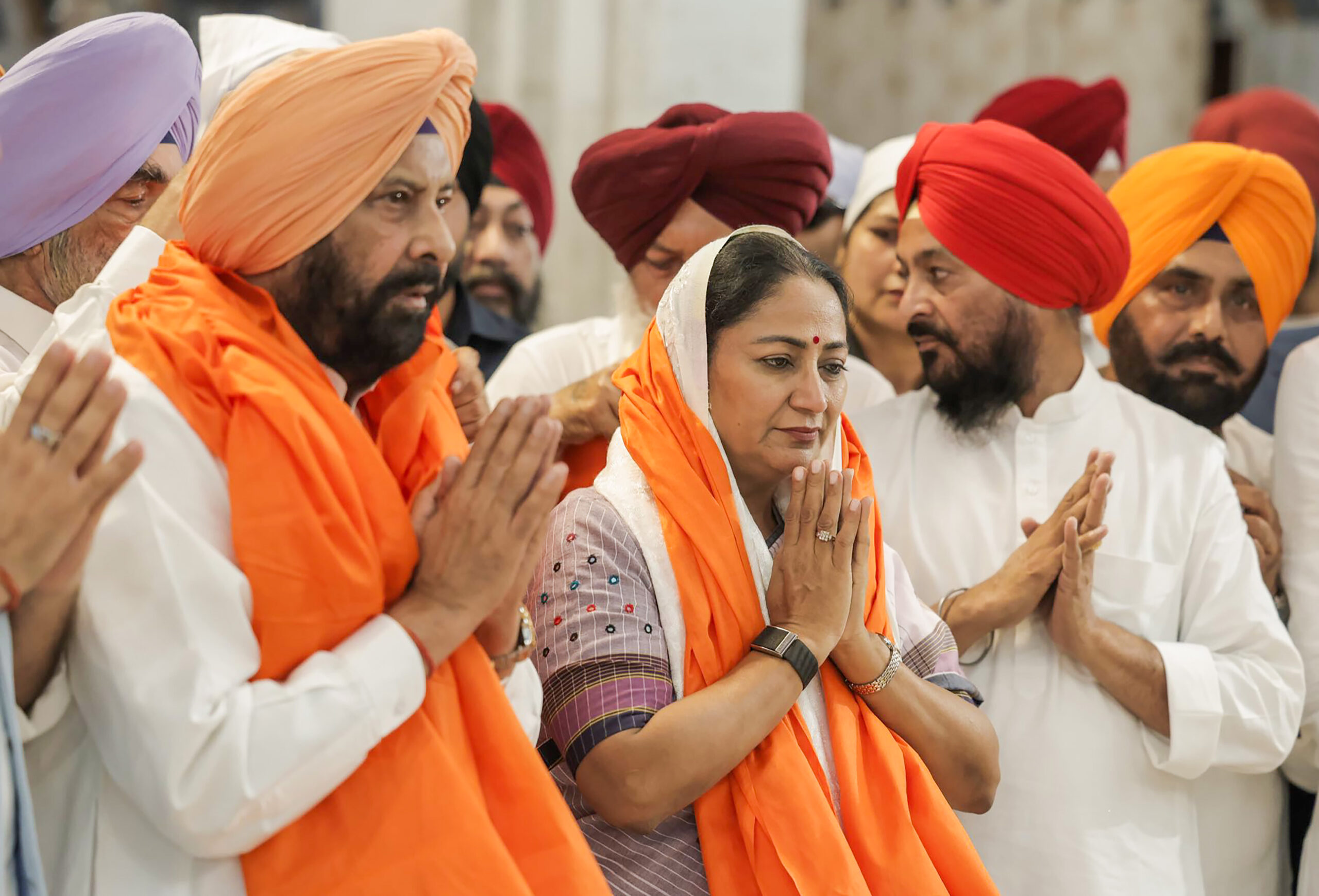 Fatehgarh Sahib: Rekha Gupta offers prayers #Gallery Fatehgarh Sahib: Rekha Gupta offers prayers #Gallery