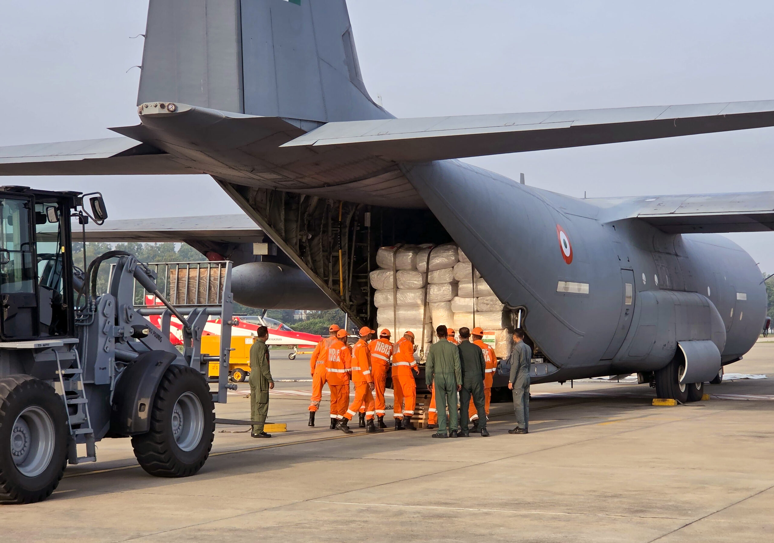 New Delhi: IAF Sends Relief to Nepal #Gallery New Delhi: IAF Sends Relief to Nepal #Gallery