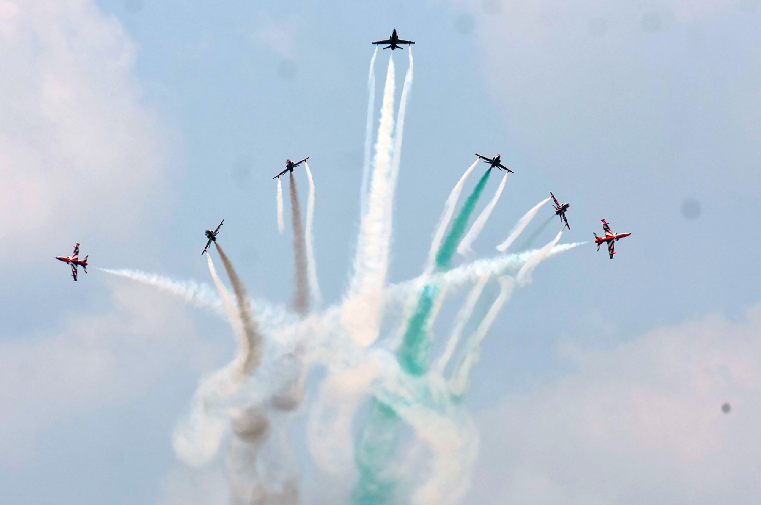 Meerut: Surya Kiran Team Performs Aerial Stunts #Gallery Meerut: Surya Kiran Team Performs Aerial Stunts #Gallery