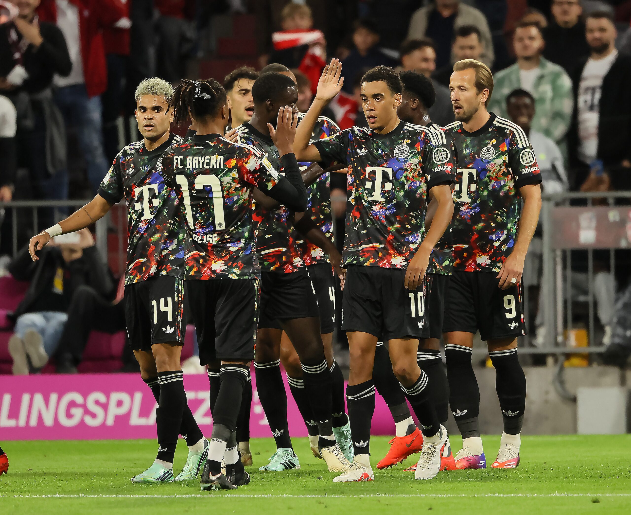 Munich: Bundesliga - Bayern Munich vs Union Berlin #Gallery Munich: Bundesliga - Bayern Munich vs Union Berlin #Gallery