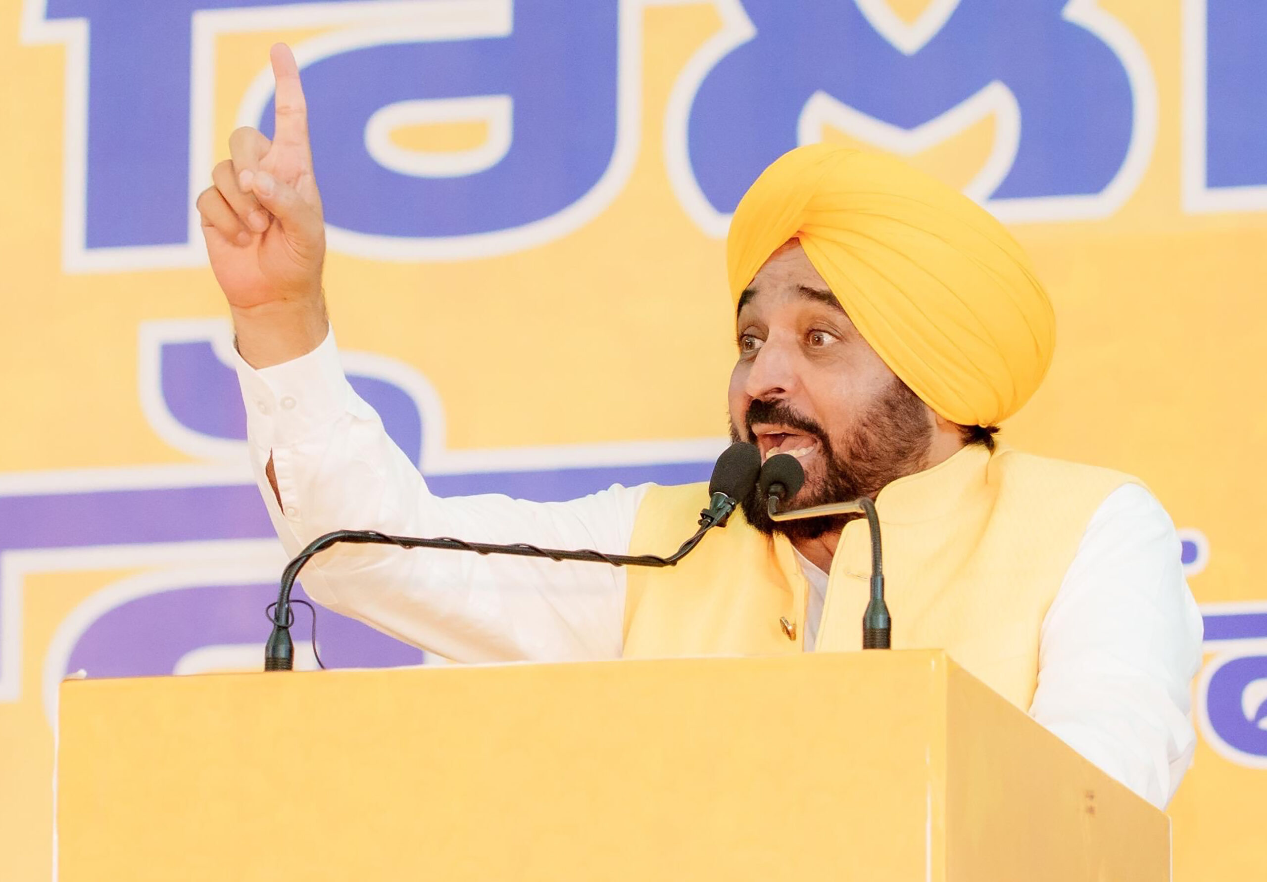 Ludhiana: Bhagwant Mann releases interacts with people #Gallery Ludhiana: Bhagwant Mann releases interacts with people #Gallery