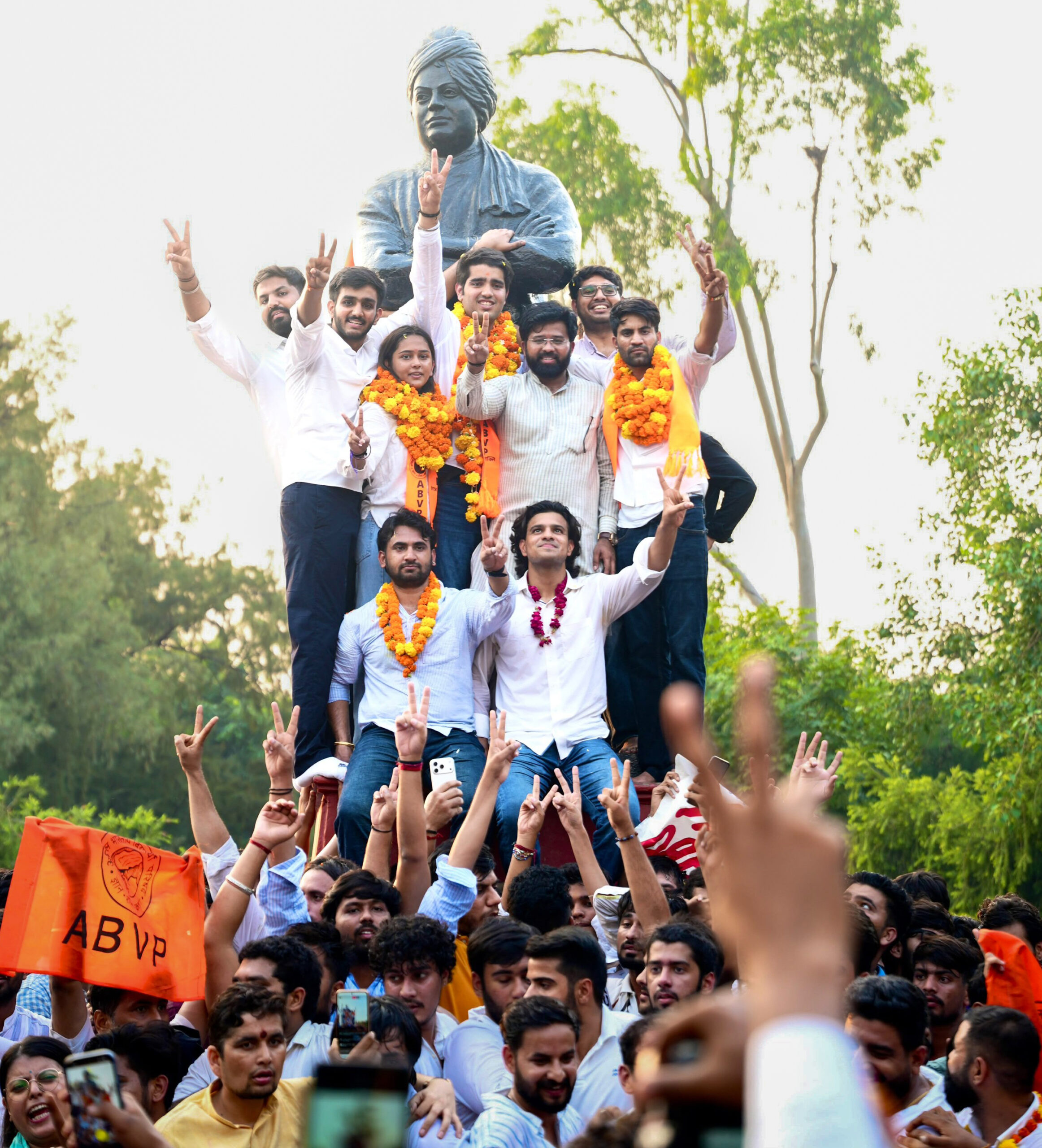 New Delhi: ABVP Wins Three DUSU posts #Gallery New Delhi: ABVP Wins Three DUSU posts #Gallery