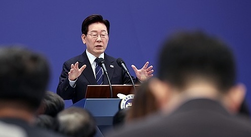 Seoul says Lee's 'no war intervention' remark not rejection of Trump's Hormuz request Seoul says Lee's 'no war intervention' remark not rejection of Trump's Hormuz request
