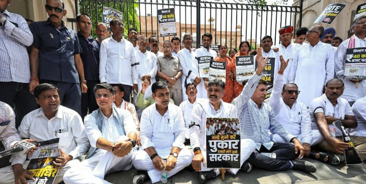 Rajasthan civic polls: Police team reaches Punjab, Cong stages protest Rajasthan civic polls: Police team reaches Punjab, Cong stages protest