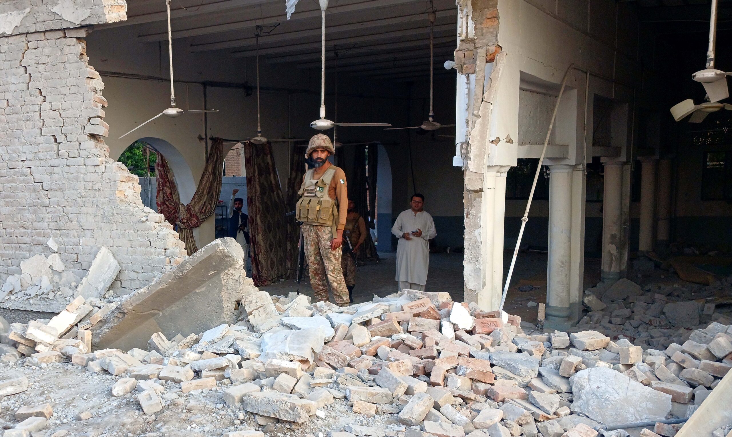 Kohat: Aftermath of Twin Suicide Attack in Pakistan #Gallery Kohat: Aftermath of Twin Suicide Attack in Pakistan #Gallery