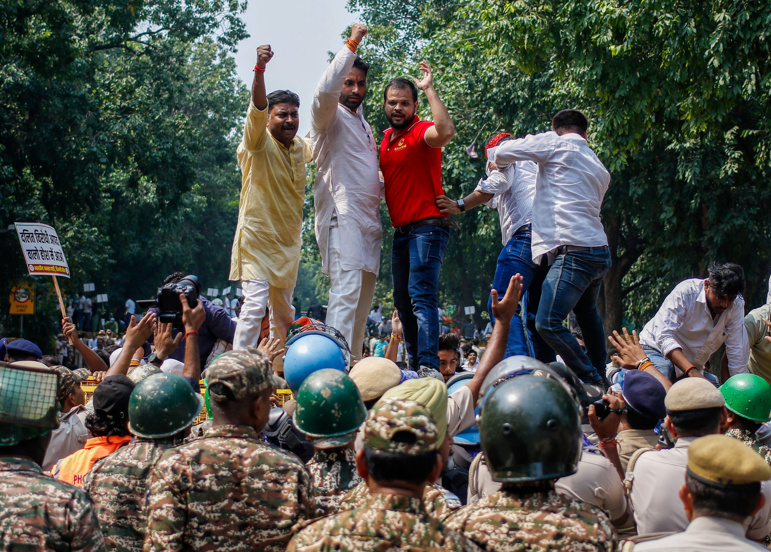New Delhi: BJP workers protest outside AAP office #Gallery New Delhi: BJP workers protest outside AAP office #Gallery