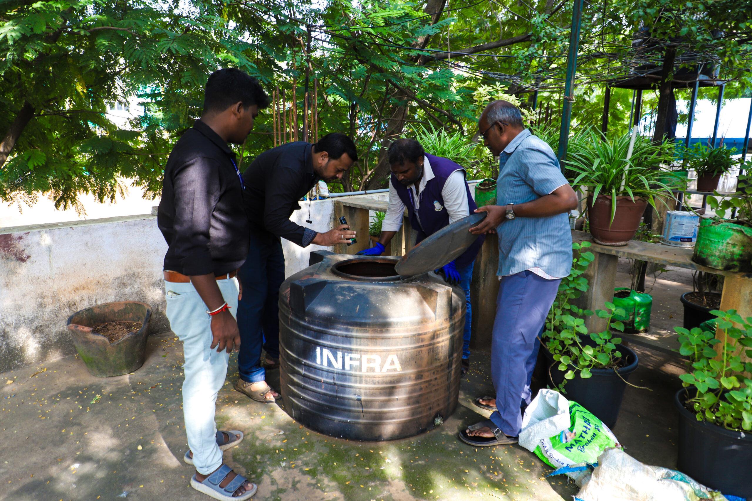 Chennai: Civic workers conduct dengue prevention drive #Gallery Chennai: Civic workers conduct dengue prevention drive #Gallery