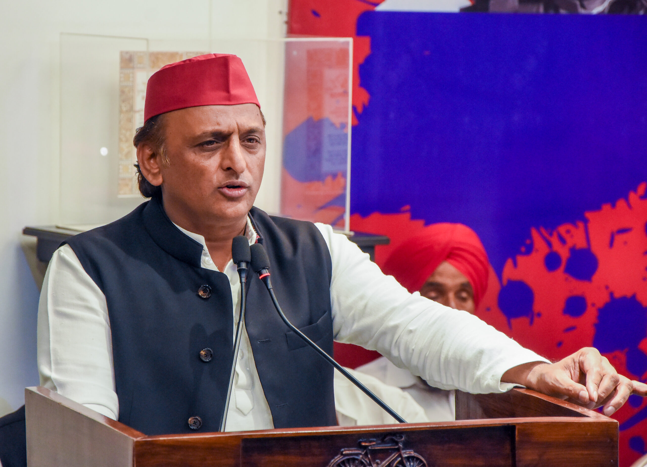 Lucknow: Akhilesh Yadav addresses press conference - #Gallery Lucknow: Akhilesh Yadav addresses press conference - #Gallery