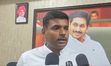YSRCP accuses Andhra coalition govt of undermining Vizag's development YSRCP accuses Andhra coalition govt of undermining Vizag's development