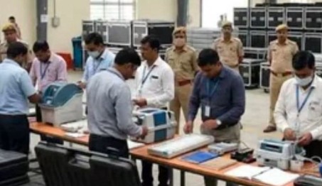 ‘5,000 EVMs in Kanpur’: DEO fact-checks misleading report ‘5,000 EVMs in Kanpur’: DEO fact-checks misleading report