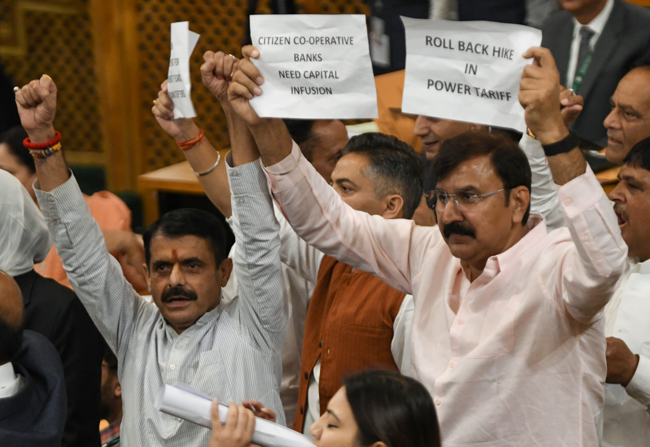 Srinagar: Autumn Session of J&K Assembly #Gallery Srinagar: Autumn Session of J&K Assembly #Gallery