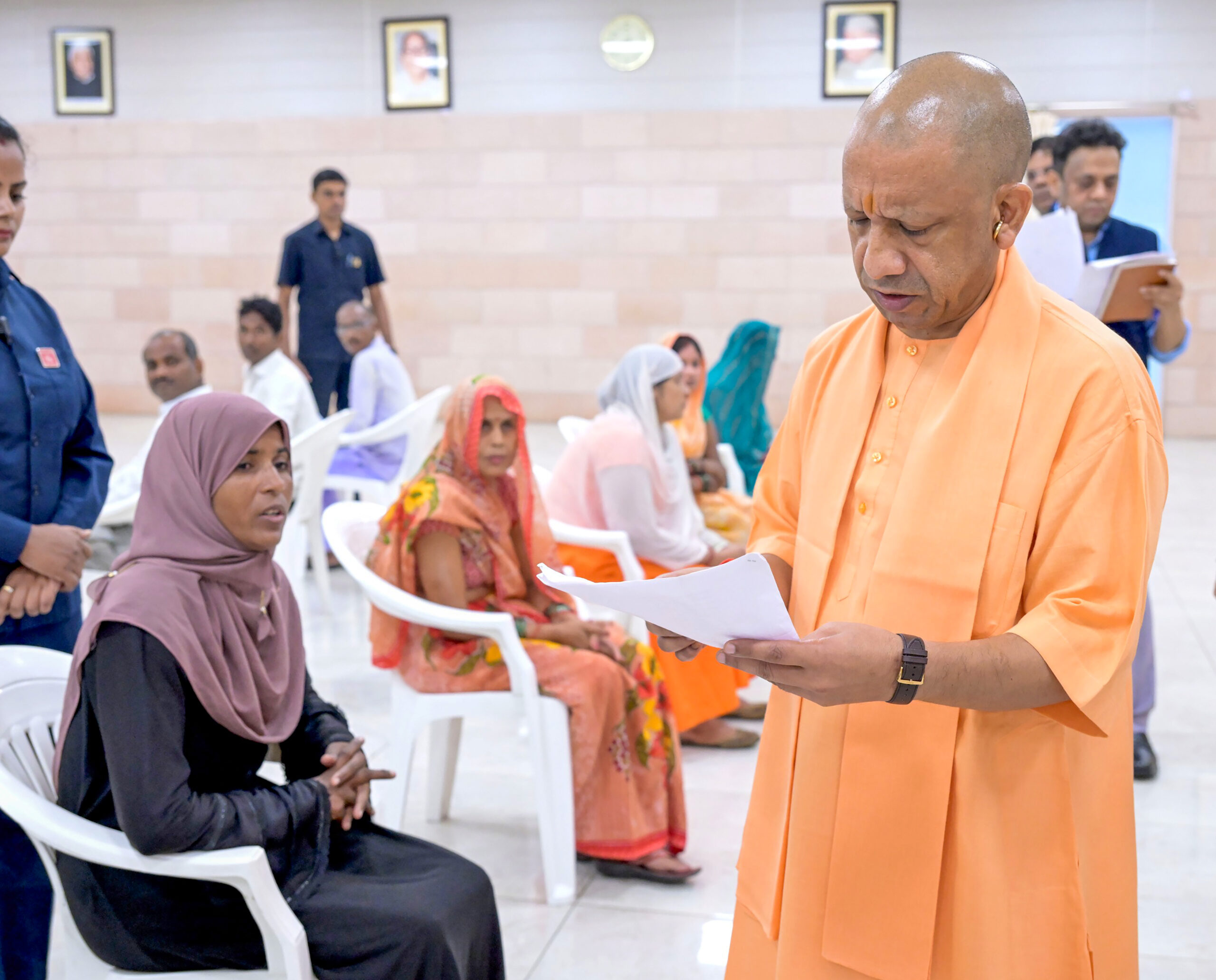 Lucknow: Yogi Adityanath holds Janata Darshan #Gallery Lucknow: Yogi Adityanath holds Janata Darshan #Gallery