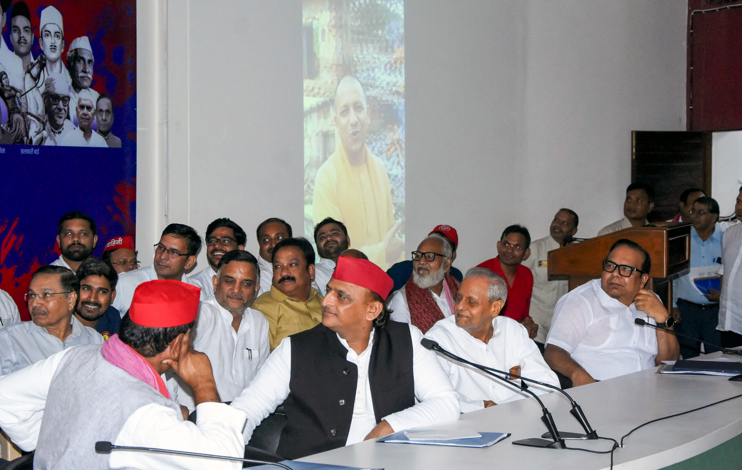 Lucknow: Akhilesh Yadav addresses a Press Conference #Gallery Lucknow: Akhilesh Yadav addresses a Press Conference #Gallery