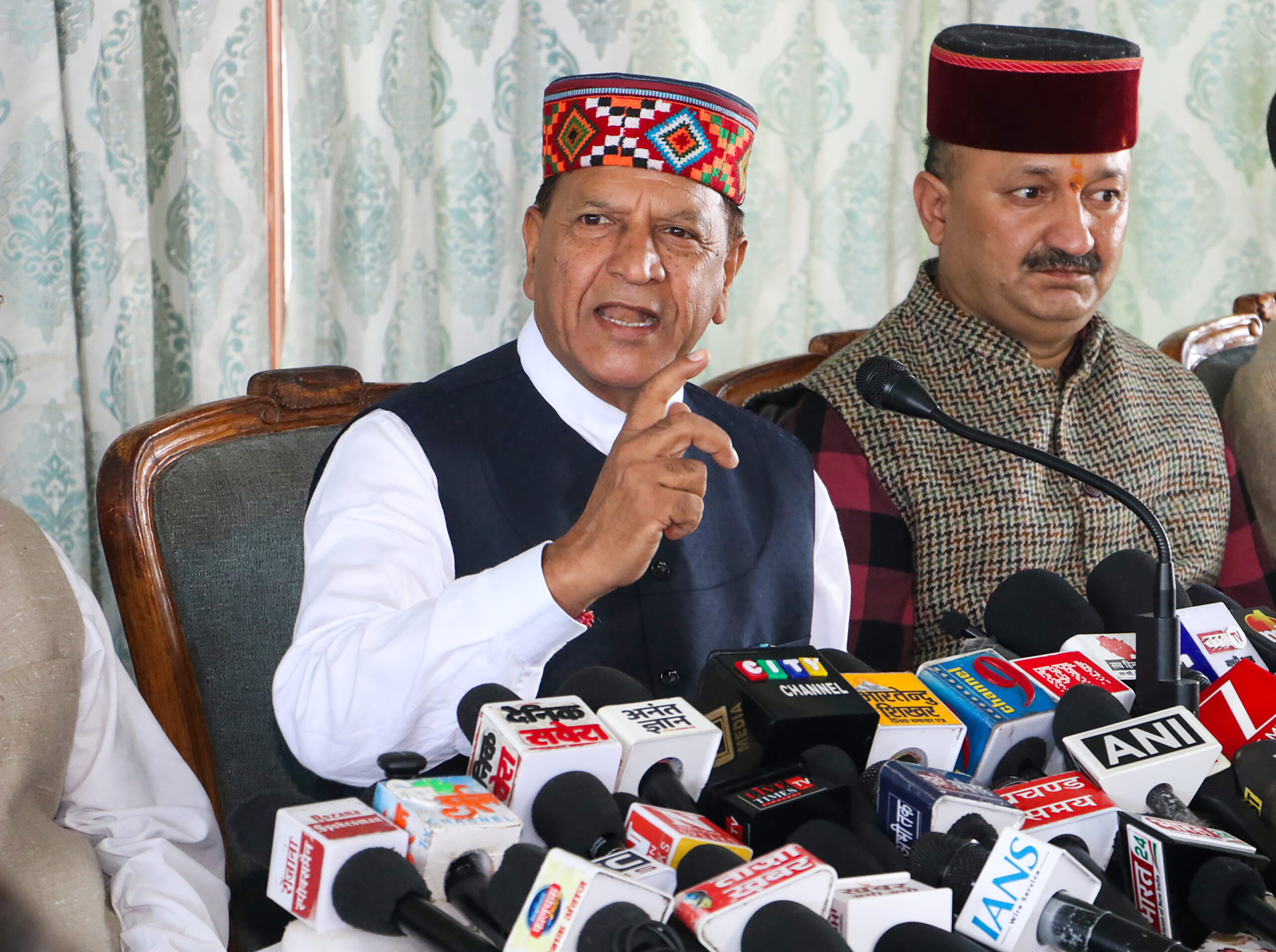 Shimla: Rajeev Bindal addresses press conference #Gallery Shimla: Rajeev Bindal addresses press conference #Gallery