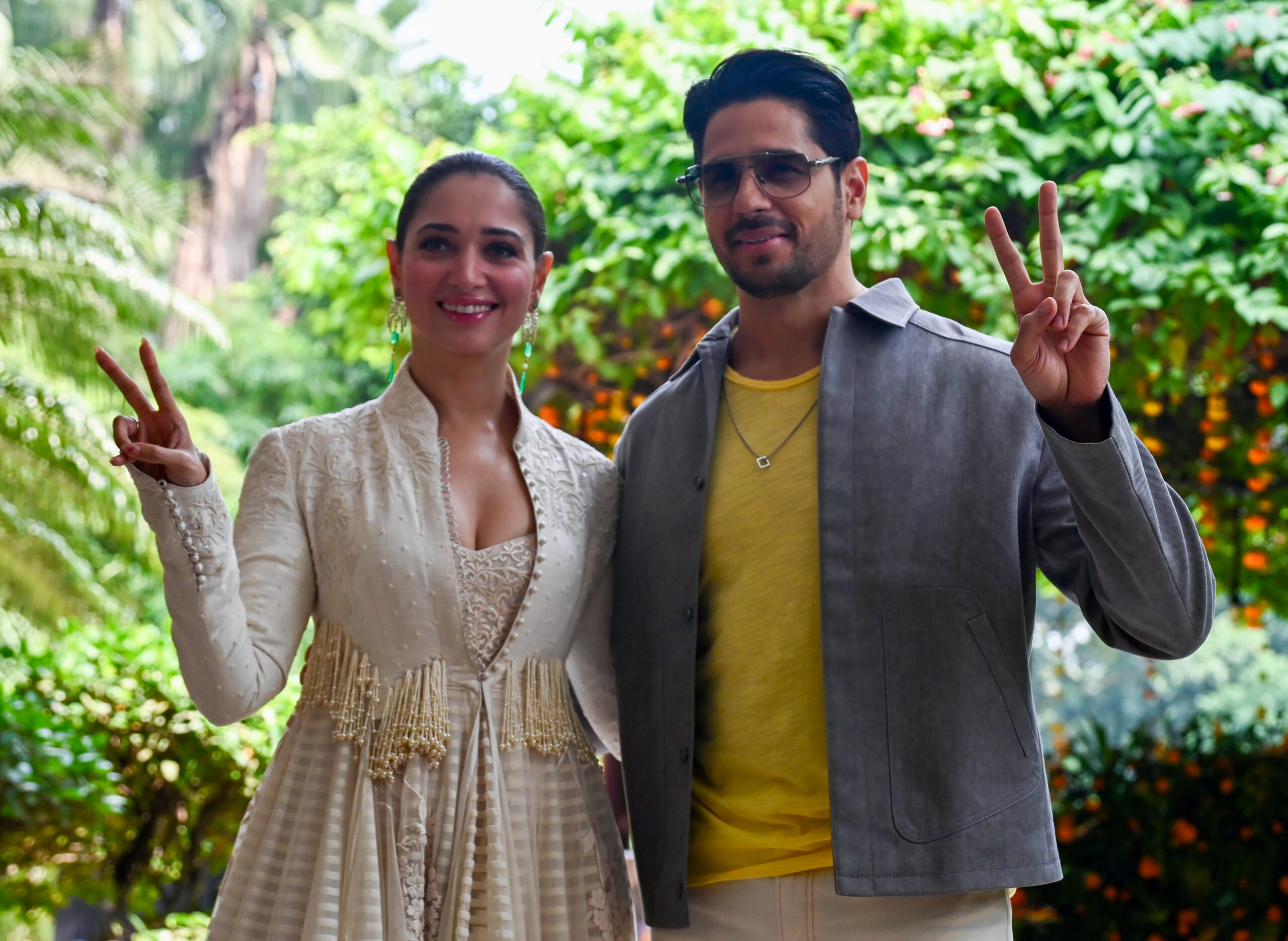 New Delhi: Sidharth Malhotra and Tamannaah Bhatia Promote The Vvaan #Gallery New Delhi: Sidharth Malhotra and Tamannaah Bhatia Promote The Vvaan #Gallery
