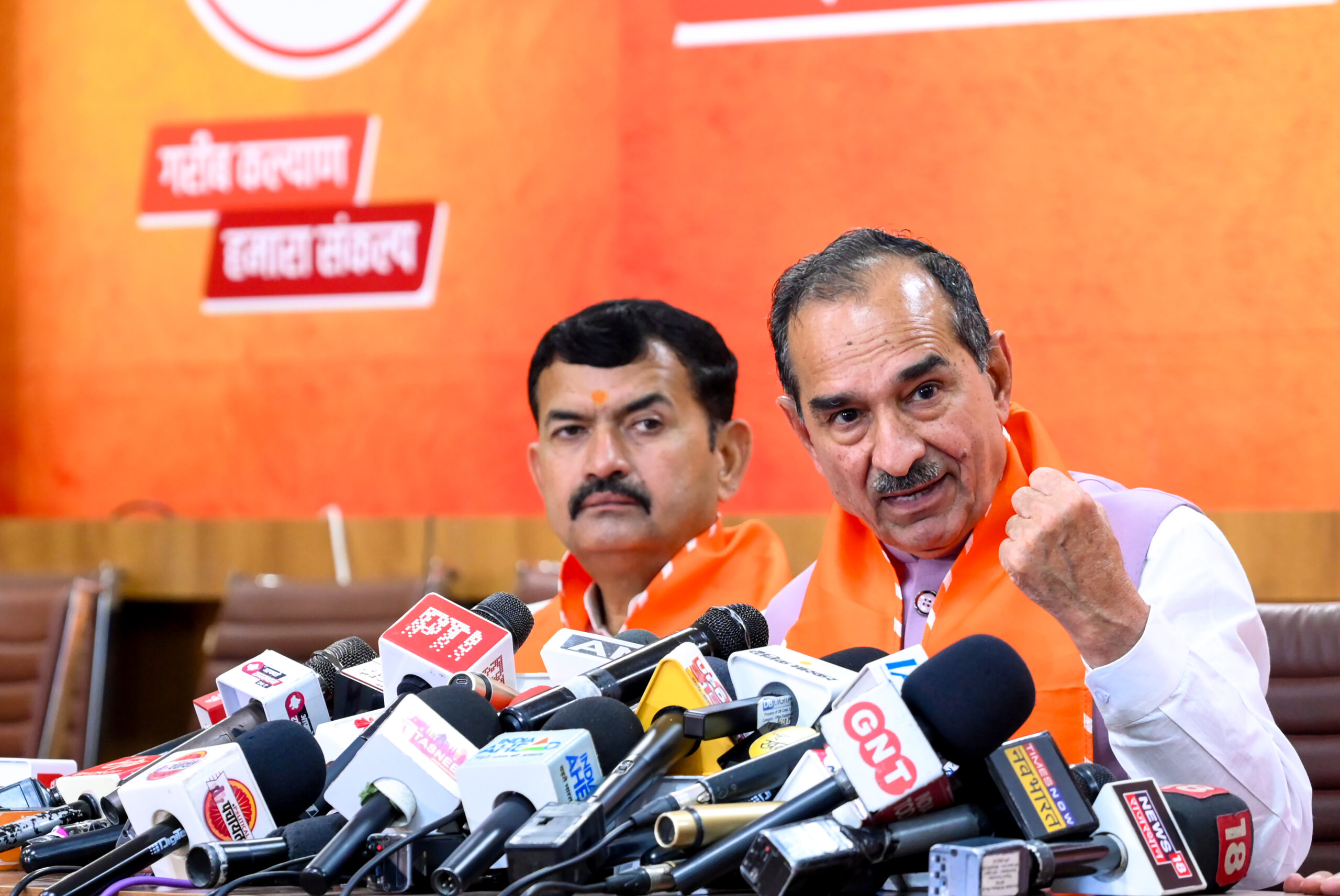 Jaipur: Madan Rathore addresses press conference #Gallery Jaipur: Madan Rathore addresses press conference #Gallery