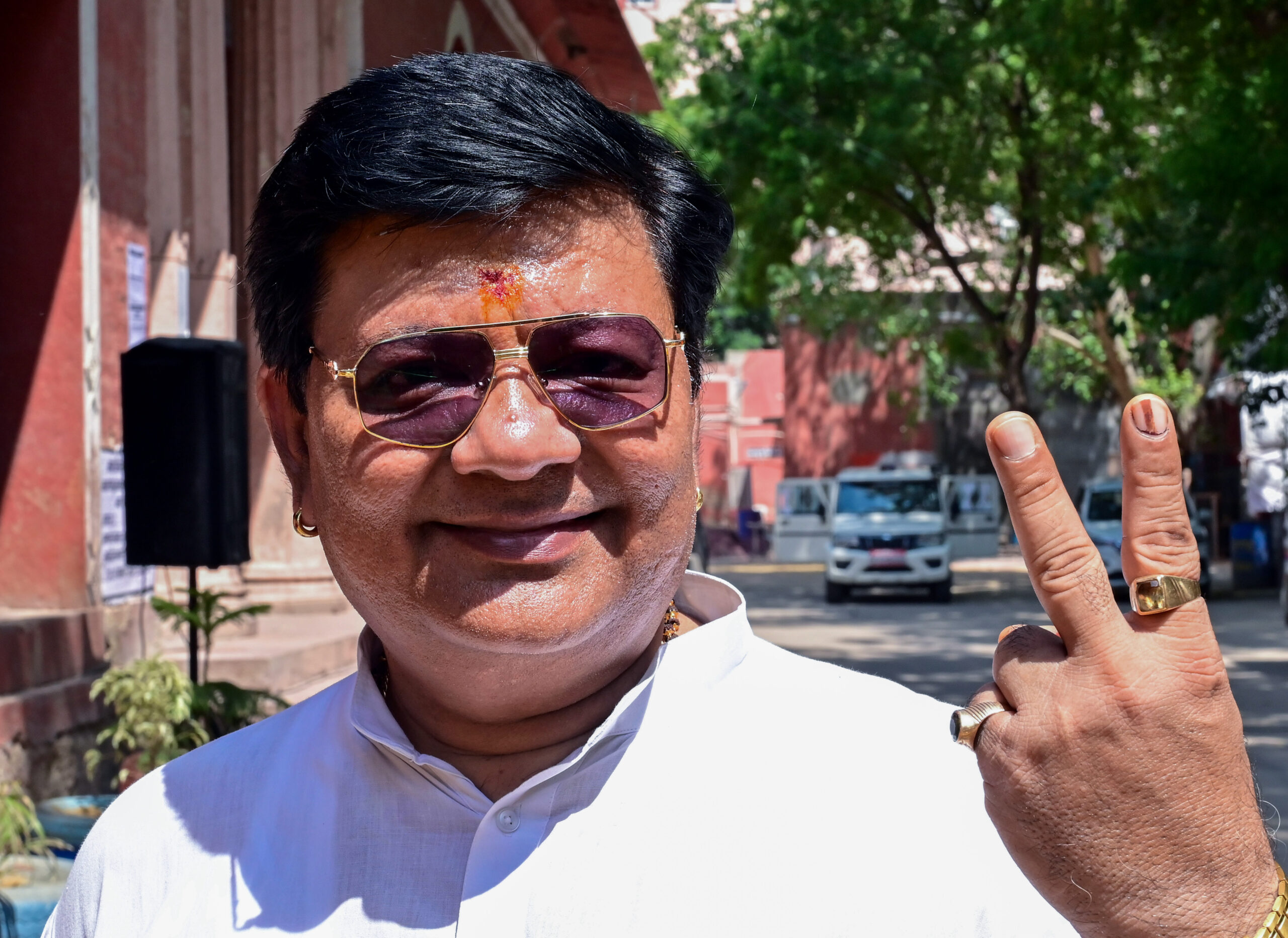 Bikaner: Anil Kalla celebrates mayoral victory #Gallery Bikaner: Anil Kalla celebrates mayoral victory #Gallery