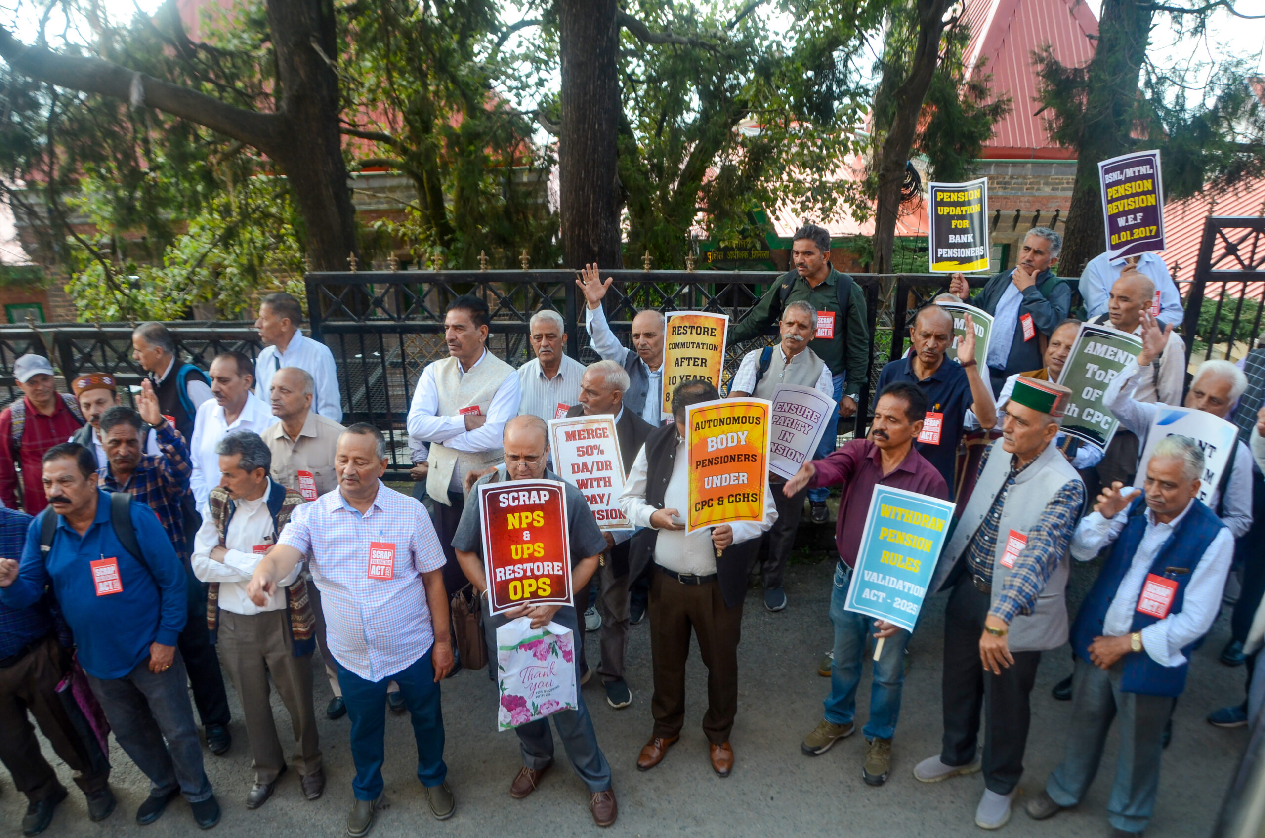 Shimla: Pensioners stage protest against Himachal government #Gallery Shimla: Pensioners stage protest against Himachal government #Gallery