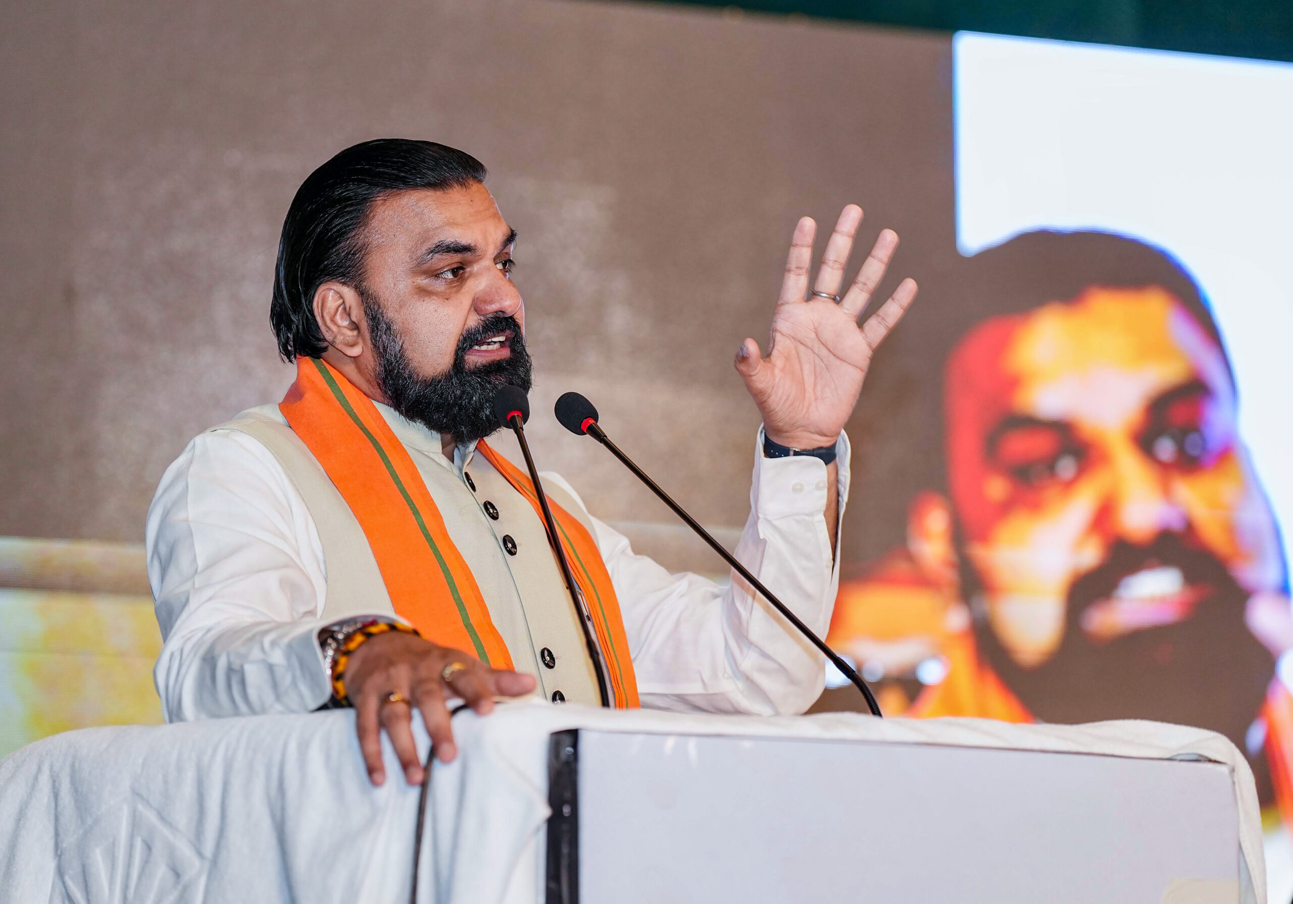 Patna: CM Samrat Choudhary attends Gram Sansad Bihar Chapter event #Gallery Patna: CM Samrat Choudhary attends Gram Sansad Bihar Chapter event #Gallery
