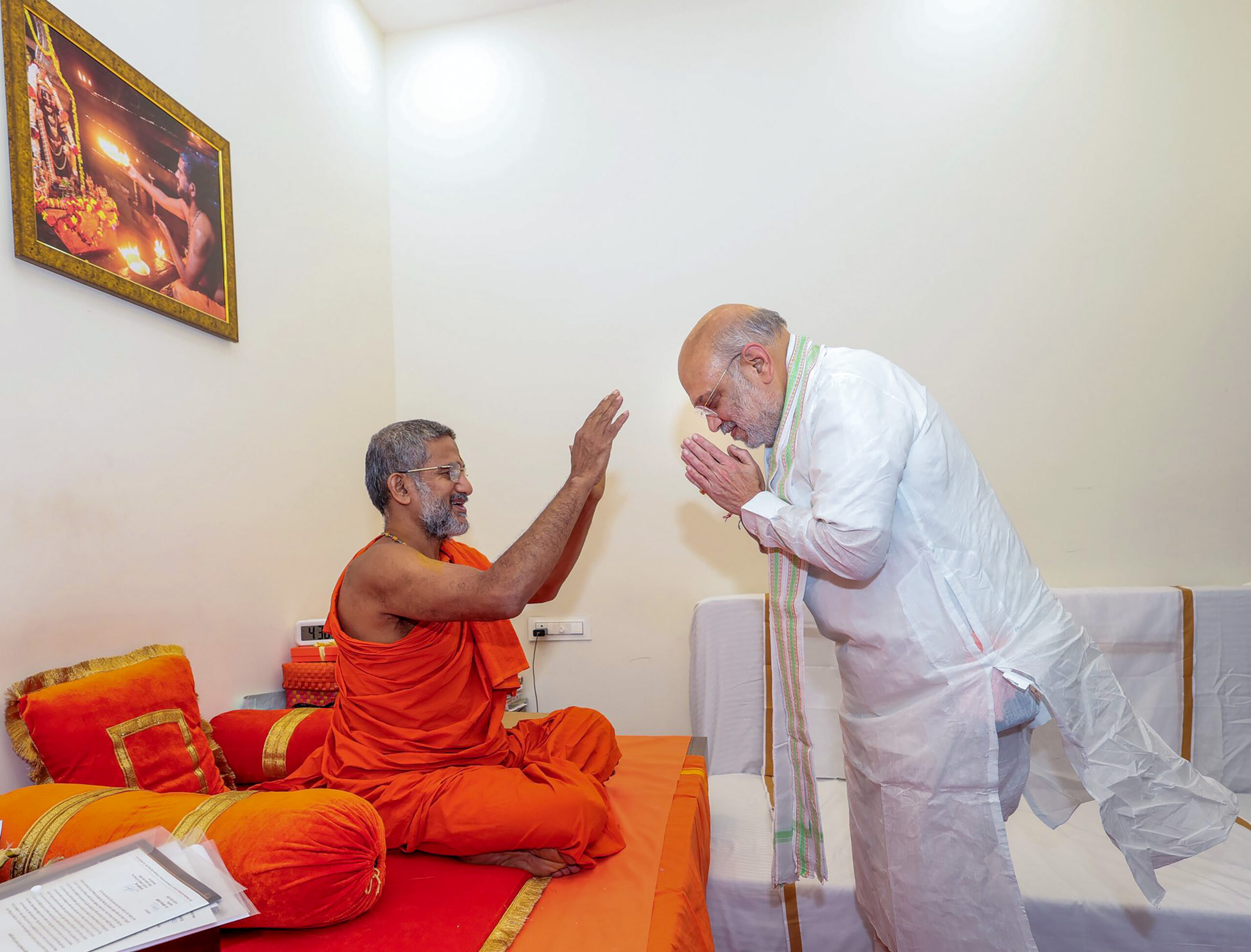 New Delhi: Amit Shah Visits Shri Vedavyasa Gurukulam #Gallery New Delhi: Amit Shah Visits Shri Vedavyasa Gurukulam #Gallery