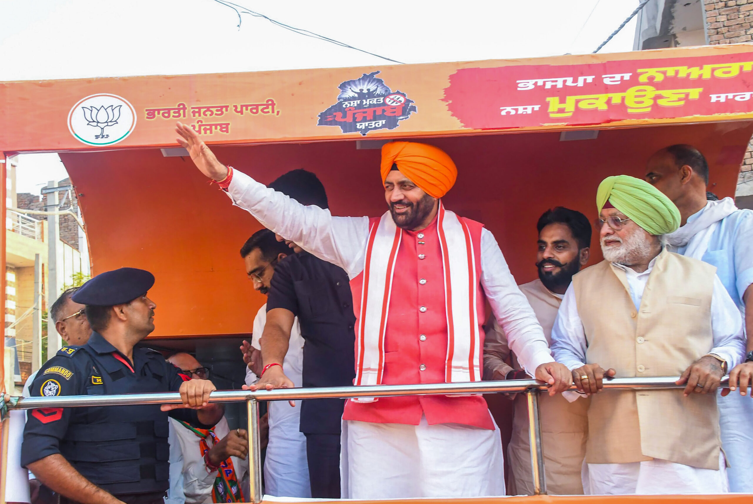 Jalalabad: CM Saini holds ‘Nasha Mukt Punjab Yatra’ roadshow #Gallery Jalalabad: CM Saini holds ‘Nasha Mukt Punjab Yatra’ roadshow #Gallery