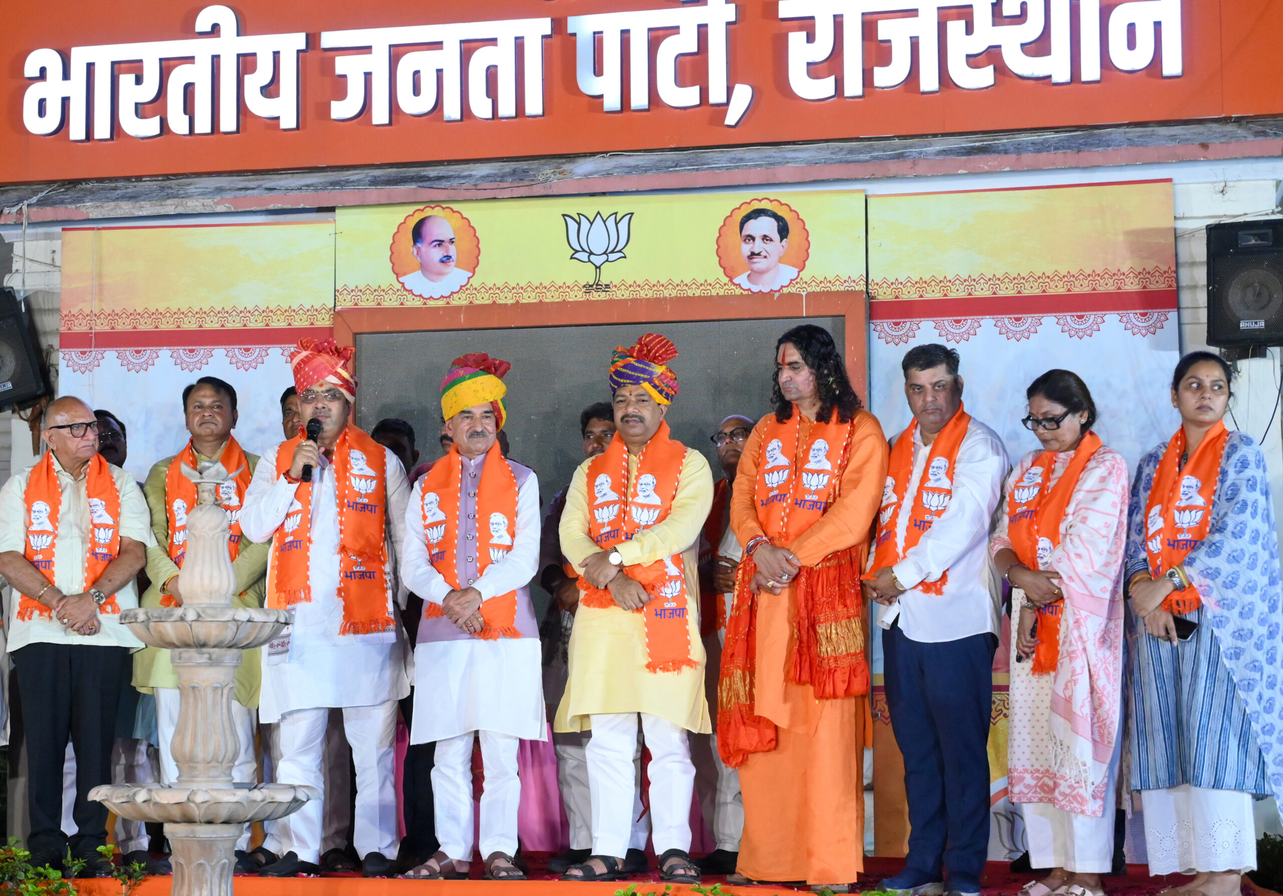 Jaipur: Rajasthan CM celebrates BJP victory in municipal elections #Gallery Jaipur: Rajasthan CM celebrates BJP victory in municipal elections #Gallery