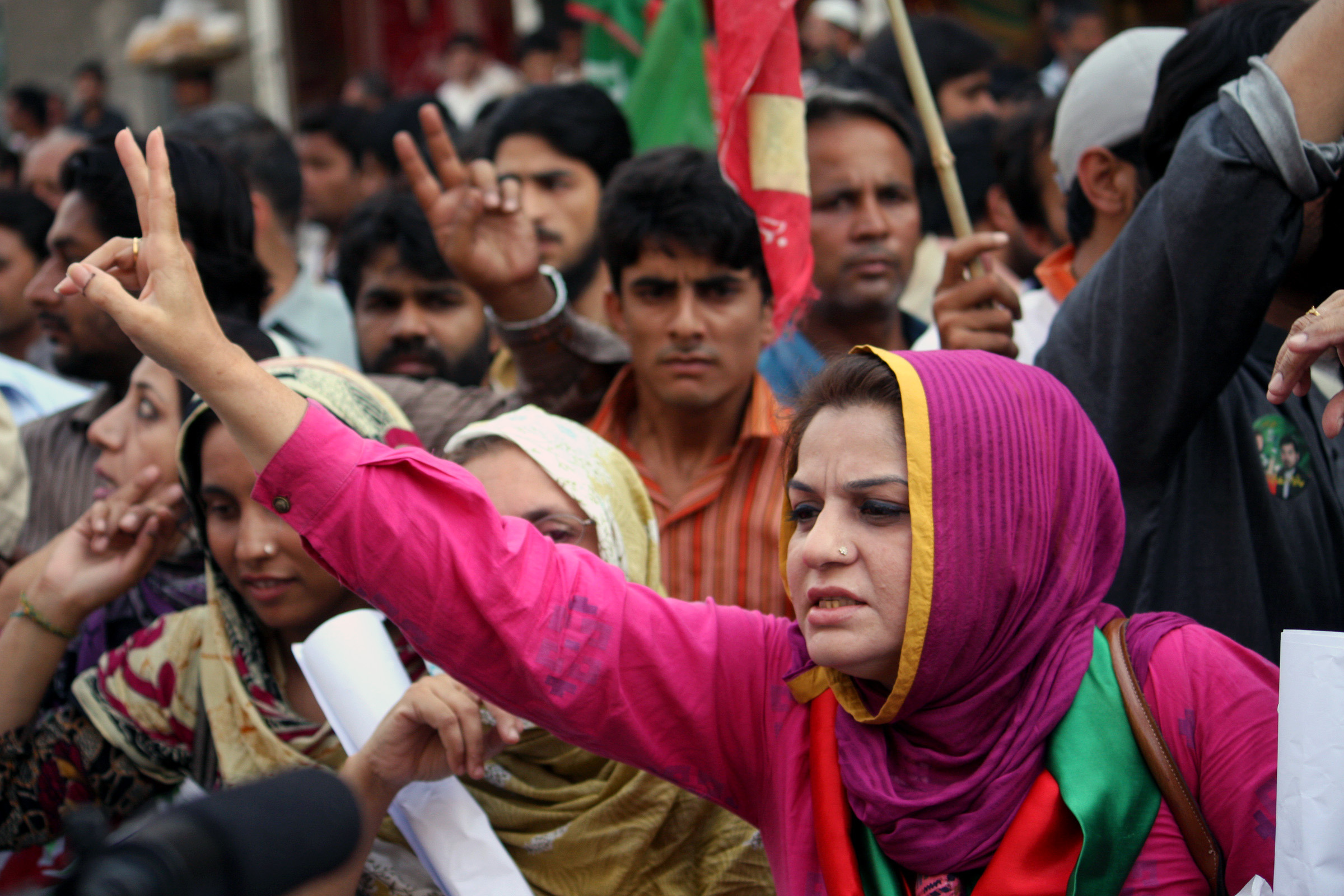 Open display of anti-Ahmadi banners in Pakistan sparks concern over safety of religious minority